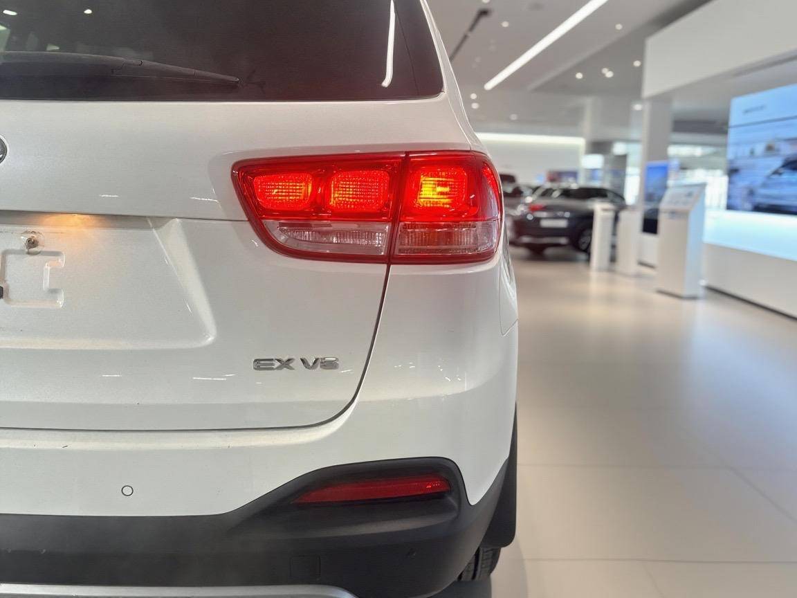 /autocainc/2016-Kia-Sorento-30864188803513537.jpg