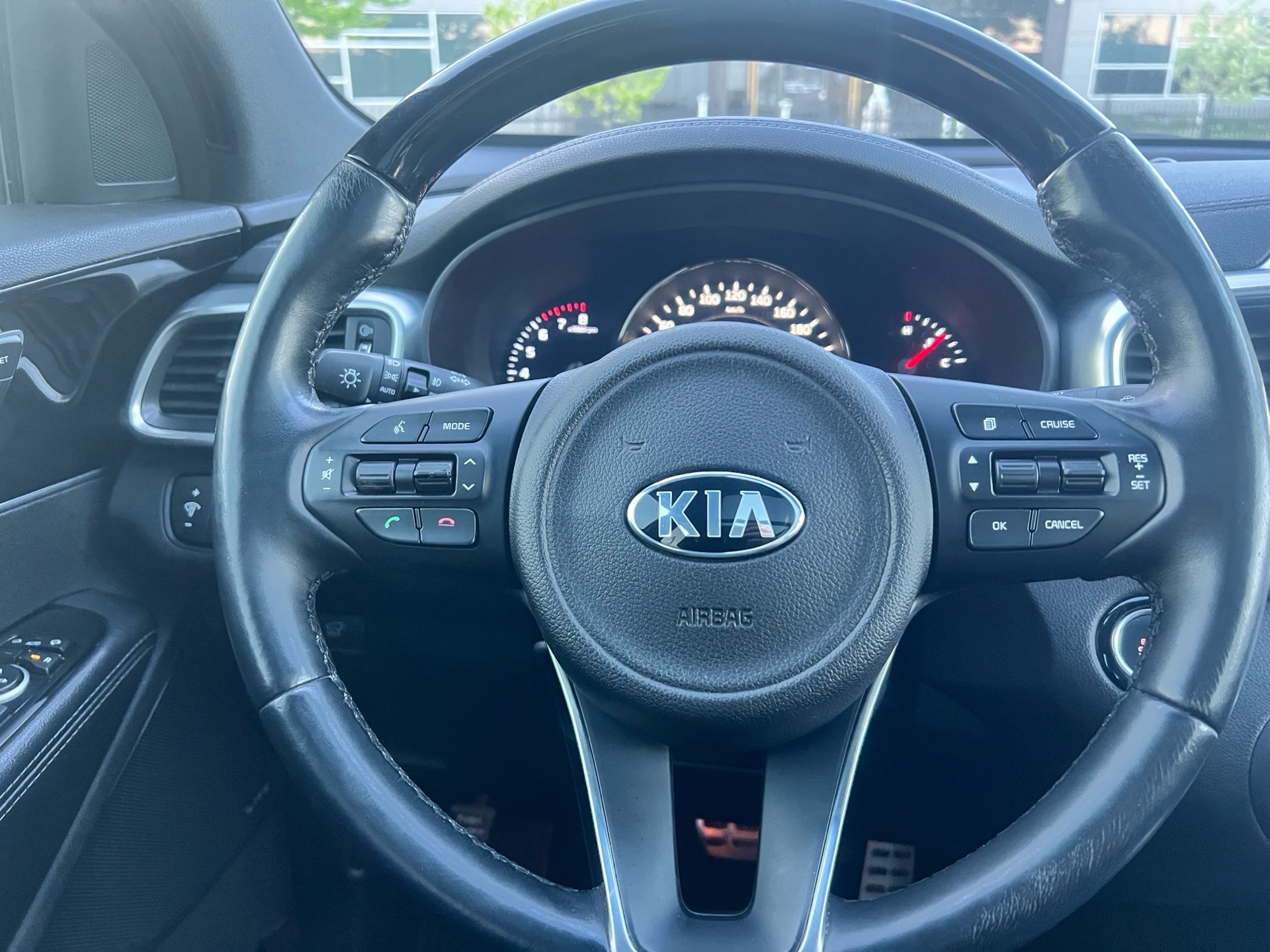 /autocainc/2016-Kia-Sorento-640367356055241.jpg