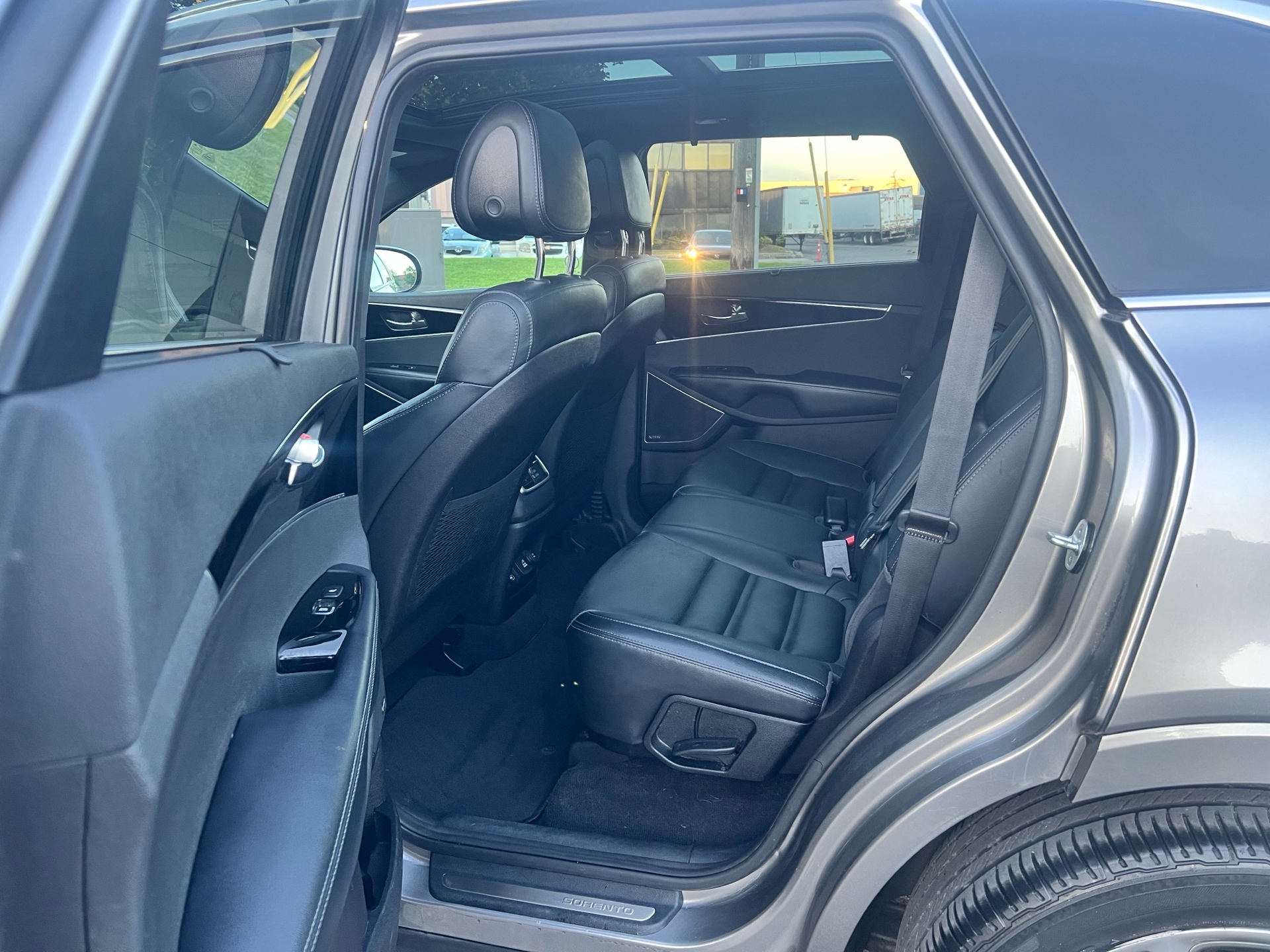 /autocainc/2016-Kia-Sorento-6615591802924337.jpg