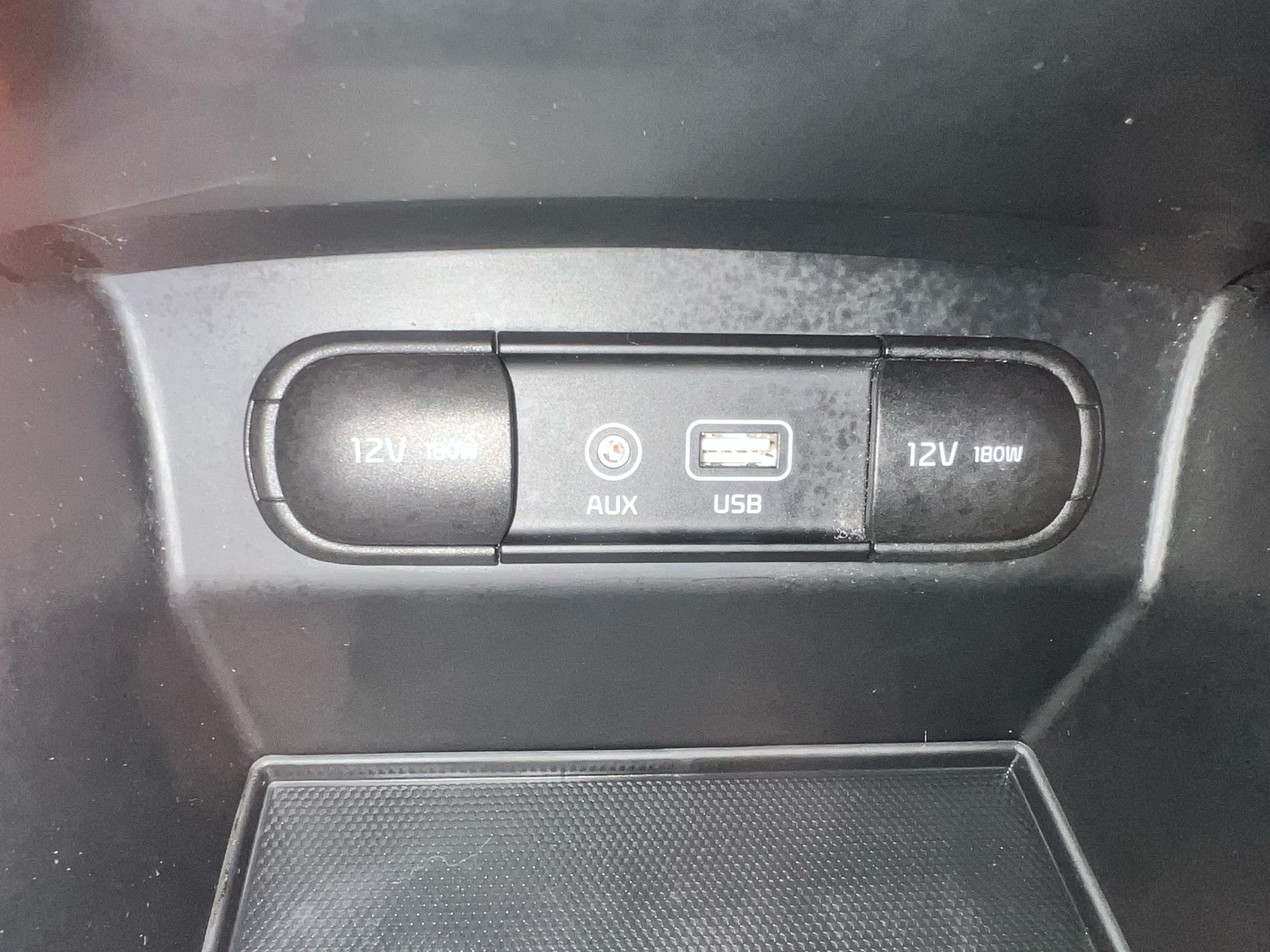 /autocainc/2016-Kia-Sorento-7471109993317235.jpg