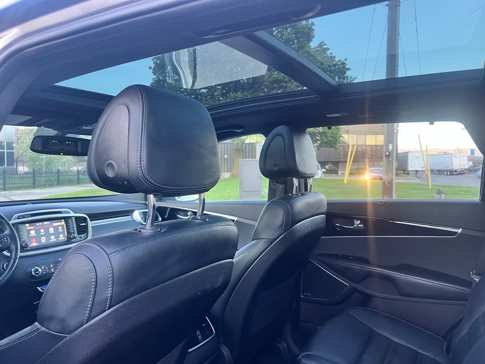 /autocainc/2016-Kia-Sorento-8658479962127272.jpg