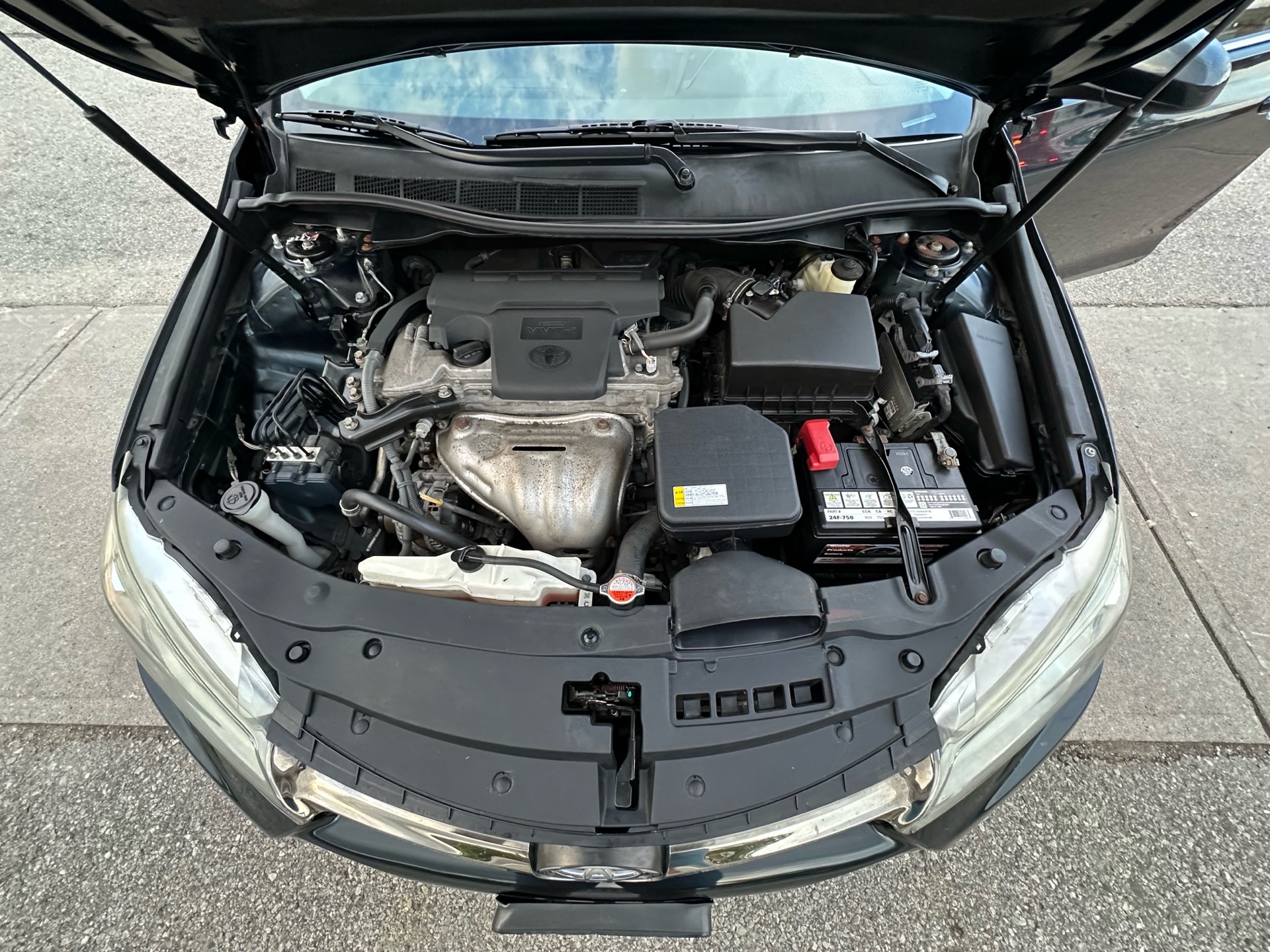 /autocainc/2016-Toyota-Camry-09925985463525011.jpg