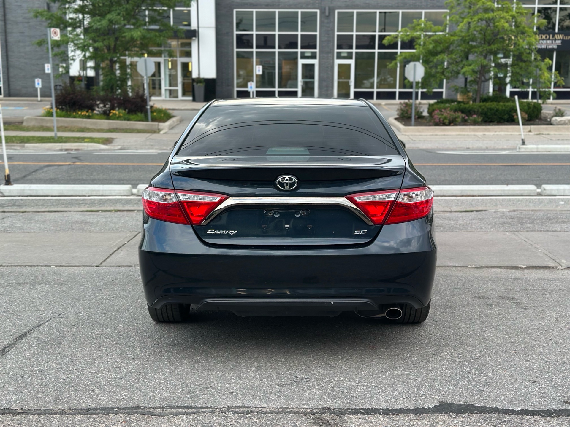 /autocainc/2016-Toyota-Camry-12049090358901848.jpg