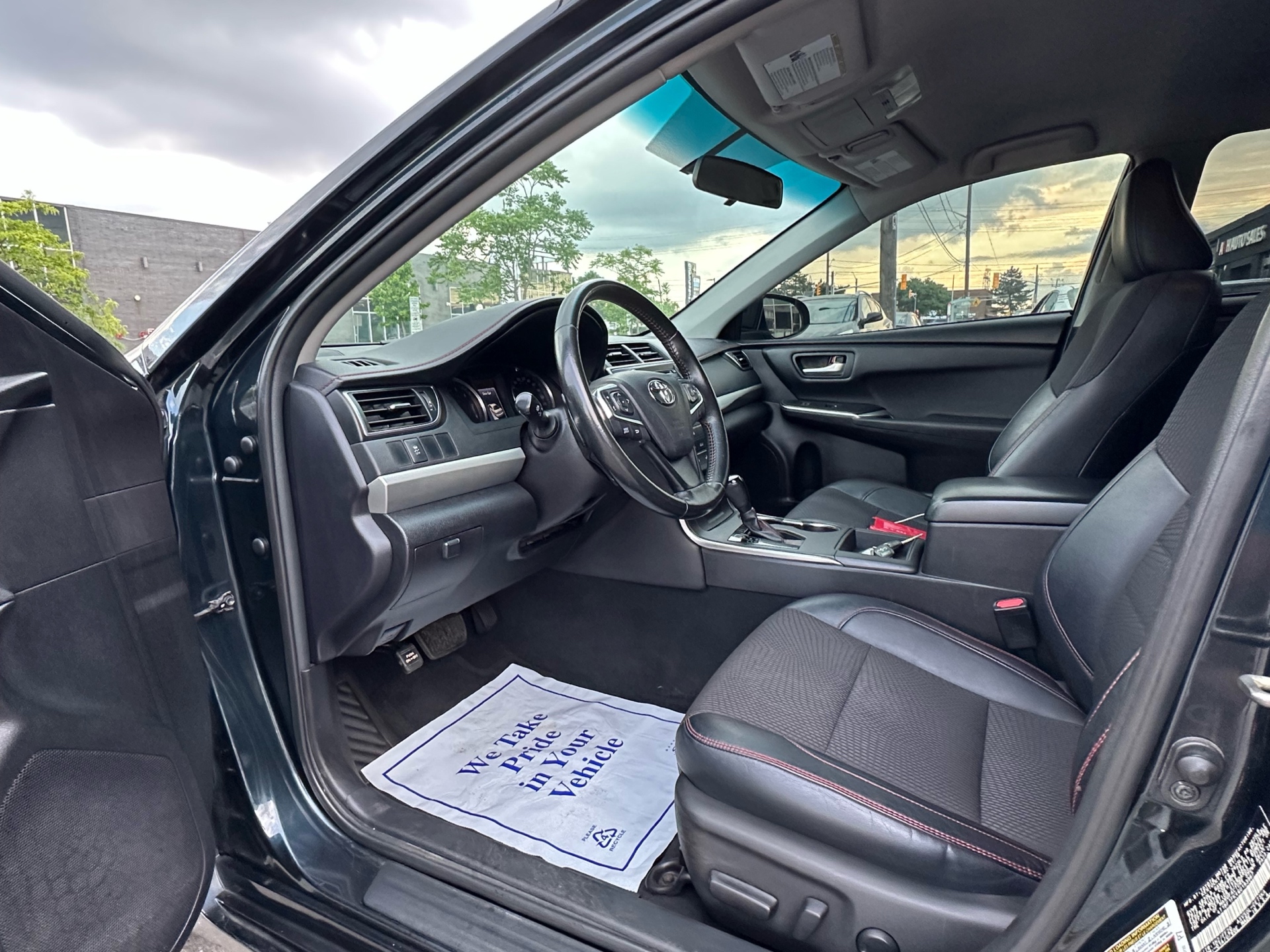 /autocainc/2016-Toyota-Camry-6225875802301024.jpg