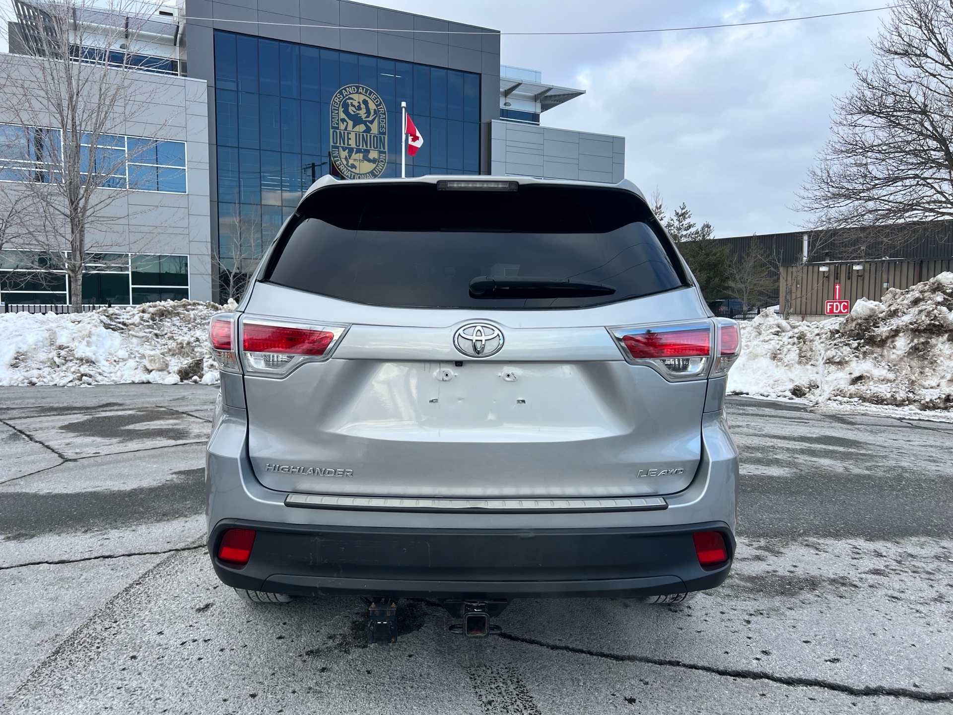 /autocainc/2016-Toyota-Highlander-9335036176383491.jpg