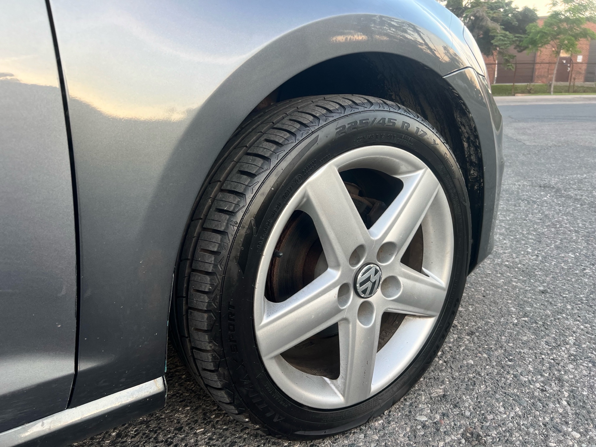 /autocainc/2016-Volkswagen-Golf-563075970378198.jpg