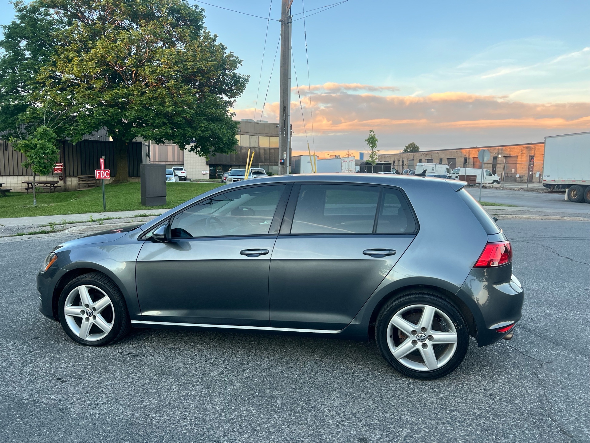 /autocainc/2016-Volkswagen-Golf-8180591836990276.jpg