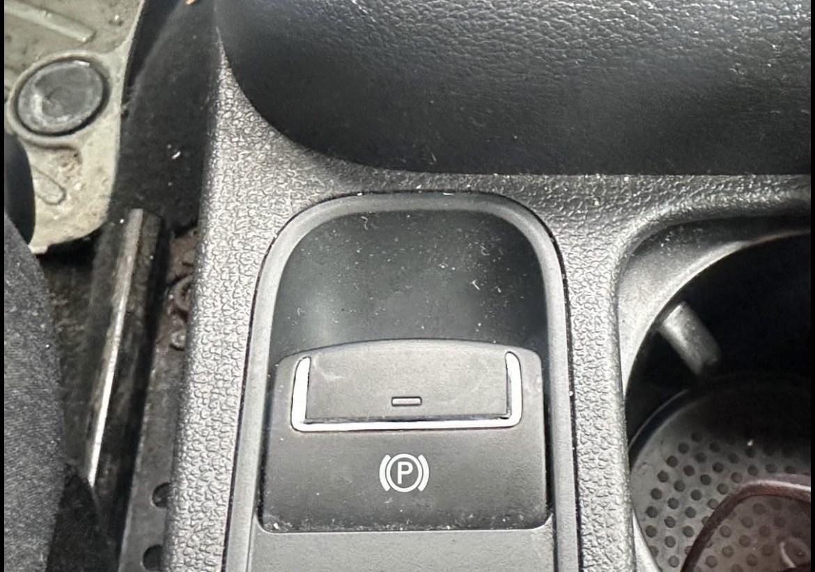 /autocainc/2016-Volkswagen-Tiguan-48633897884870647.jpg