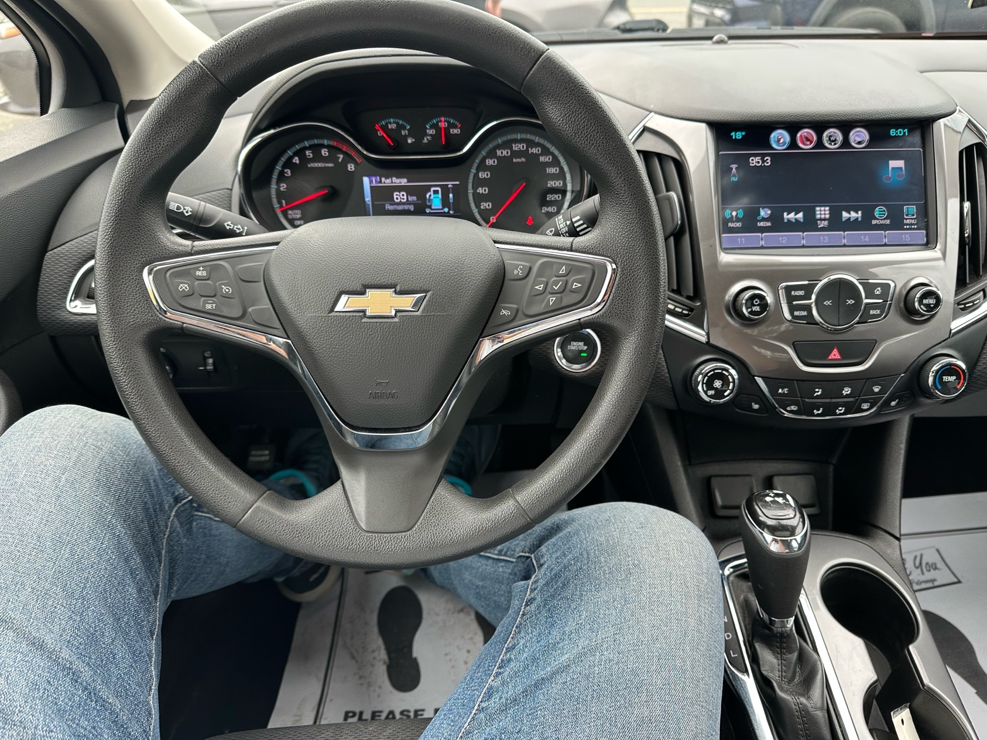 /autocainc/2017-Chevrolet-Cruze-38595943039939185.jpg
