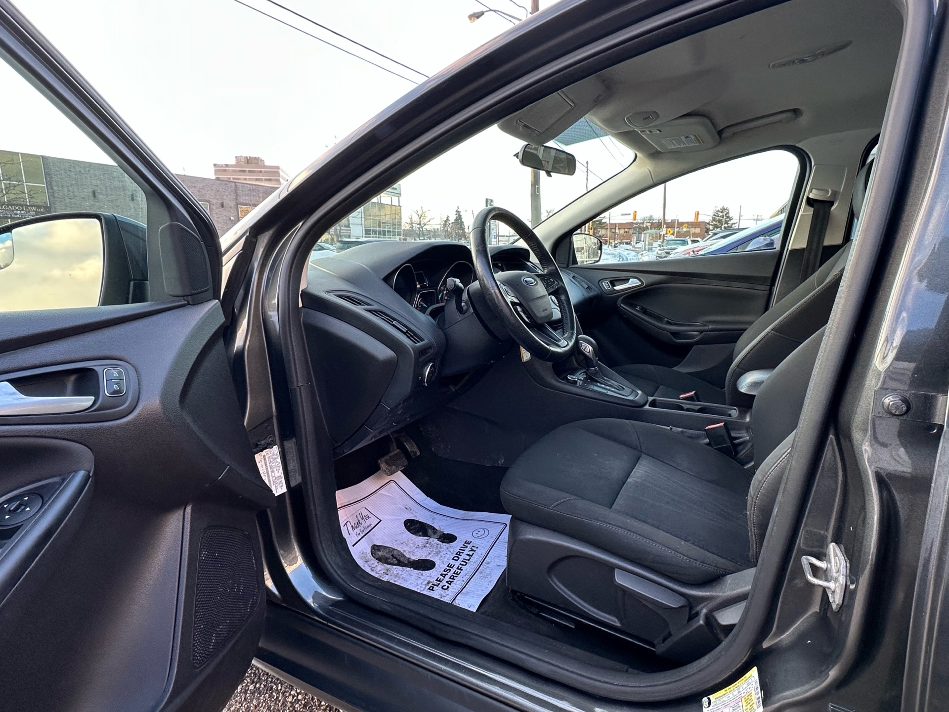 /autocainc/2017-Ford-Focus-1698452526537786.jpg
