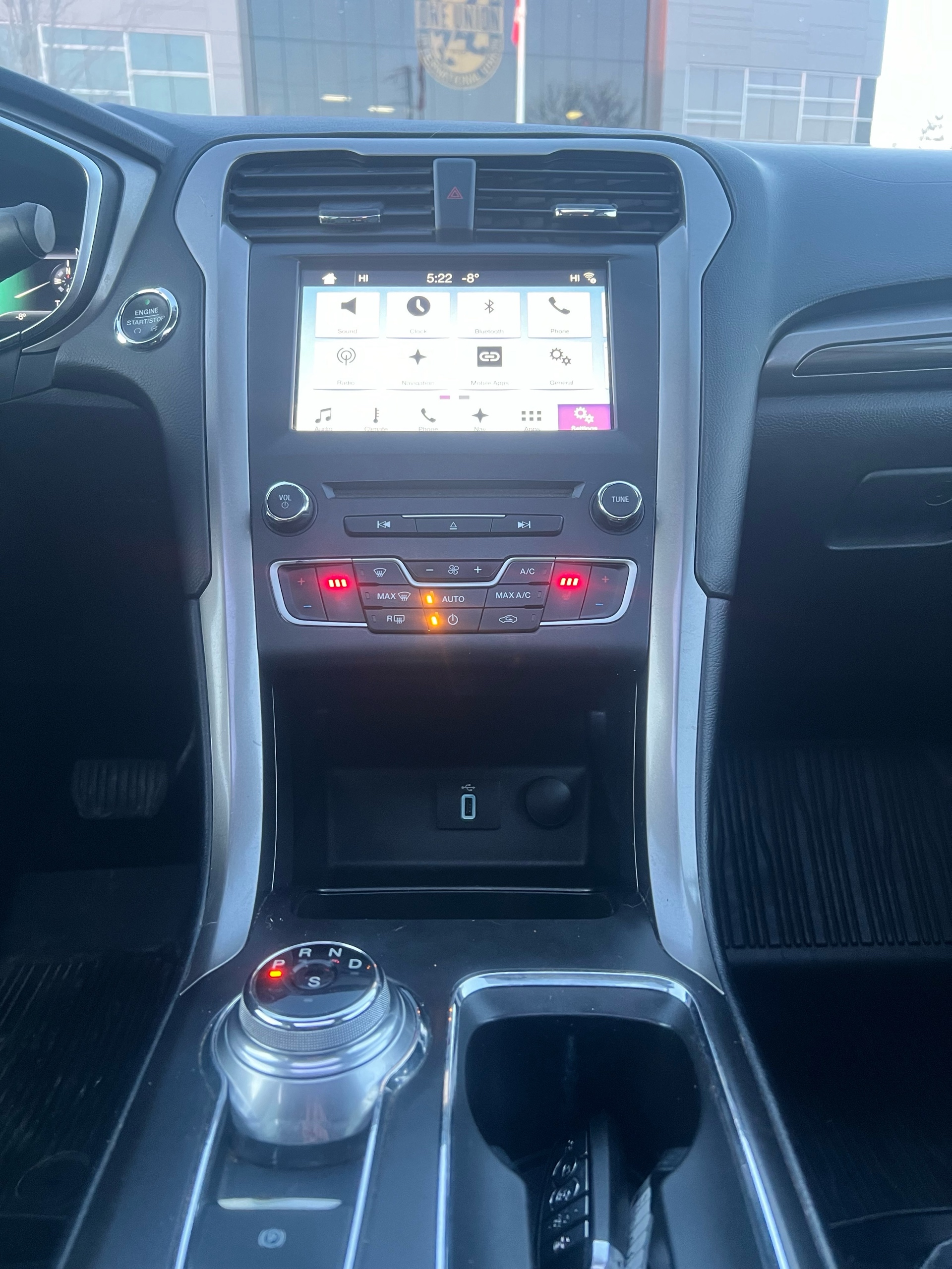 /autocainc/2017-Ford-Fusion-17818874912947358.jpg