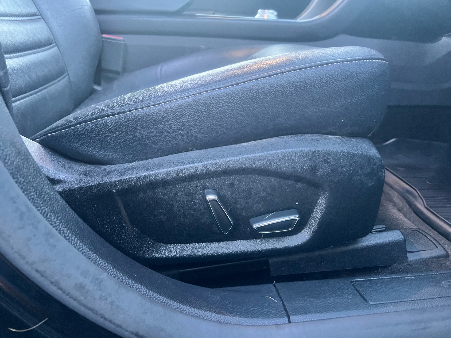 /autocainc/2017-Ford-Fusion-2988374229584523.jpg