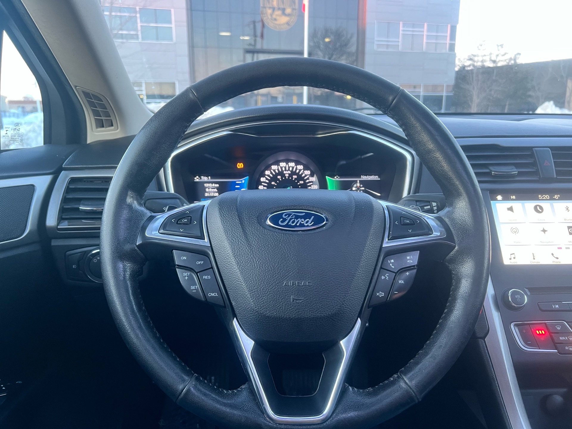 /autocainc/2017-Ford-Fusion-375716352650004.jpg