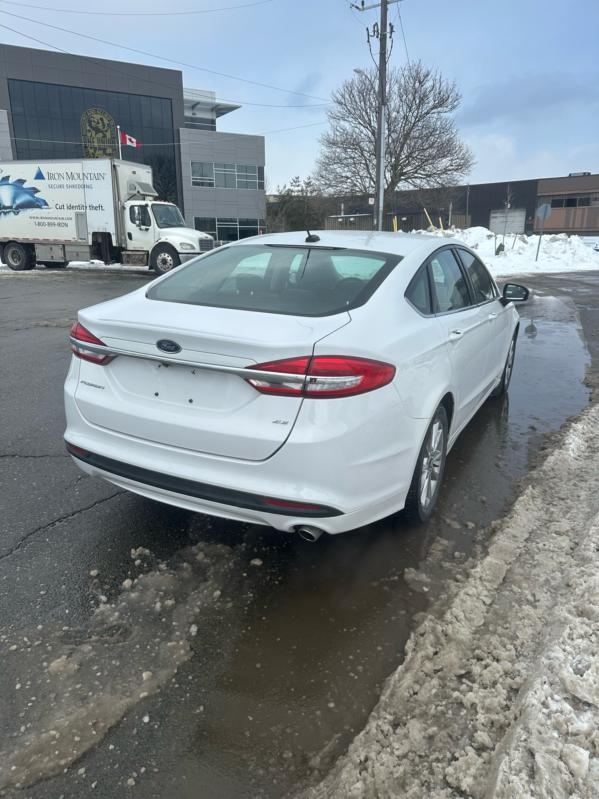 /autocainc/2017-Ford-Fusion-5836785587396134.jpg