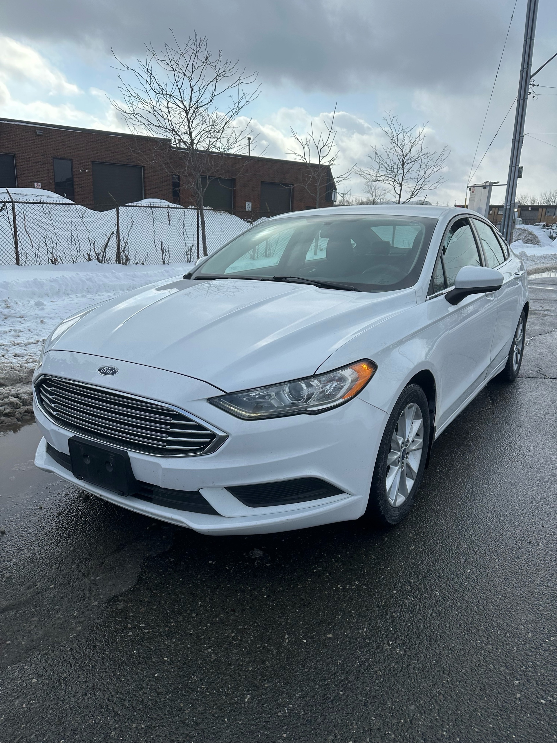 /autocainc/2017-Ford-Fusion-7004998253044334.jpg