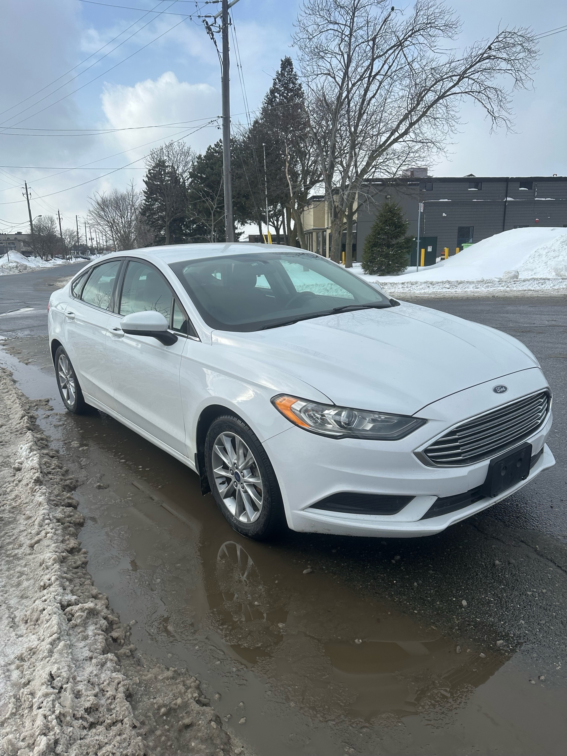 /autocainc/2017-Ford-Fusion-9034818146230581.jpg