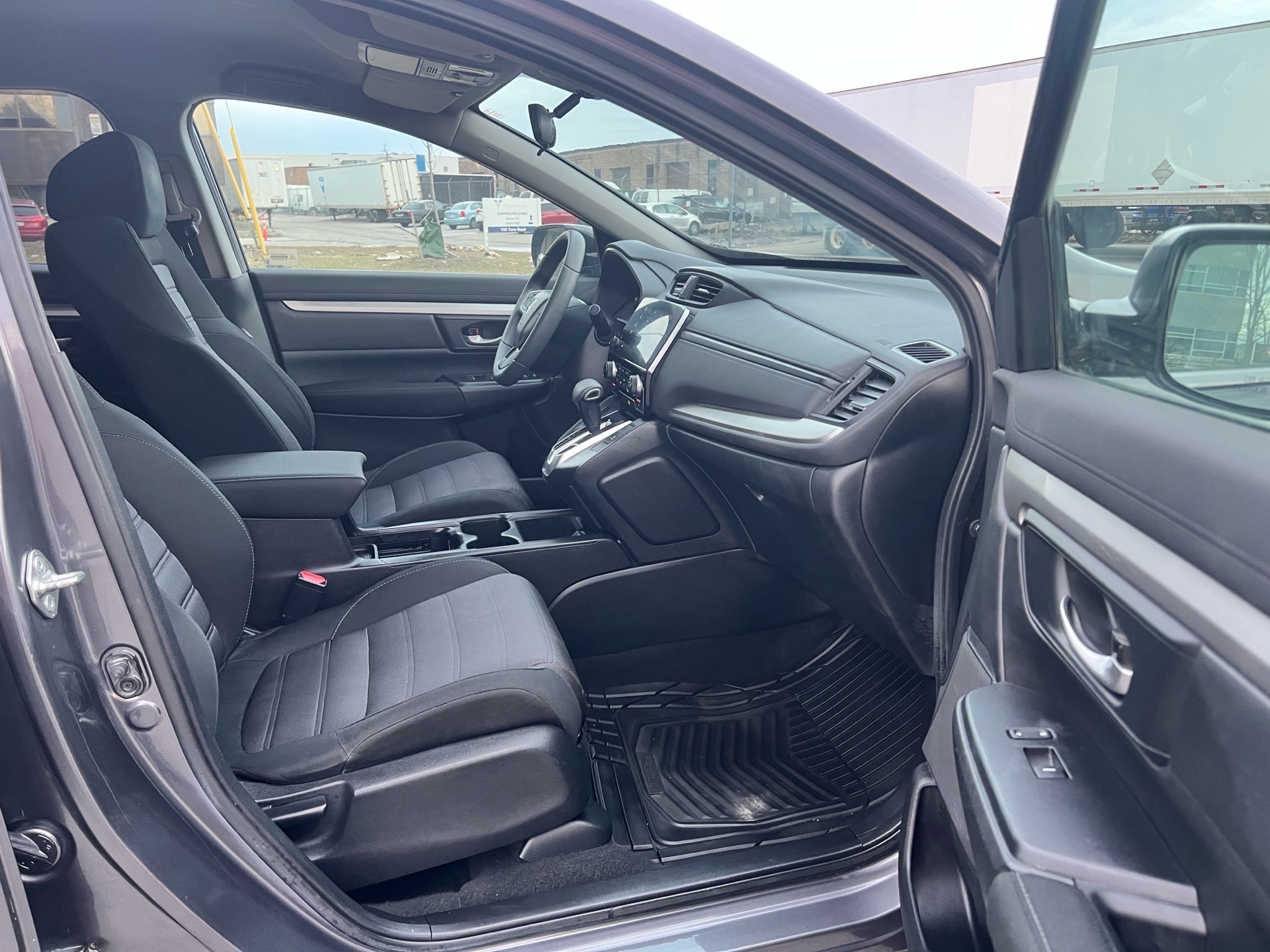 /autocainc/2017-Honda-CR-V-010418899786667657.jpg