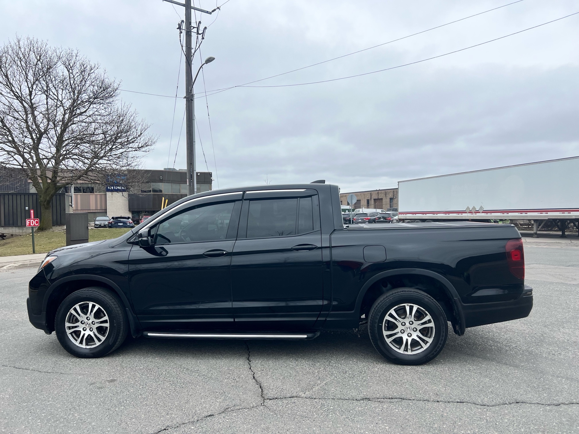 /autocainc/2017-Honda-Ridgeline-45122785301267165.jpg