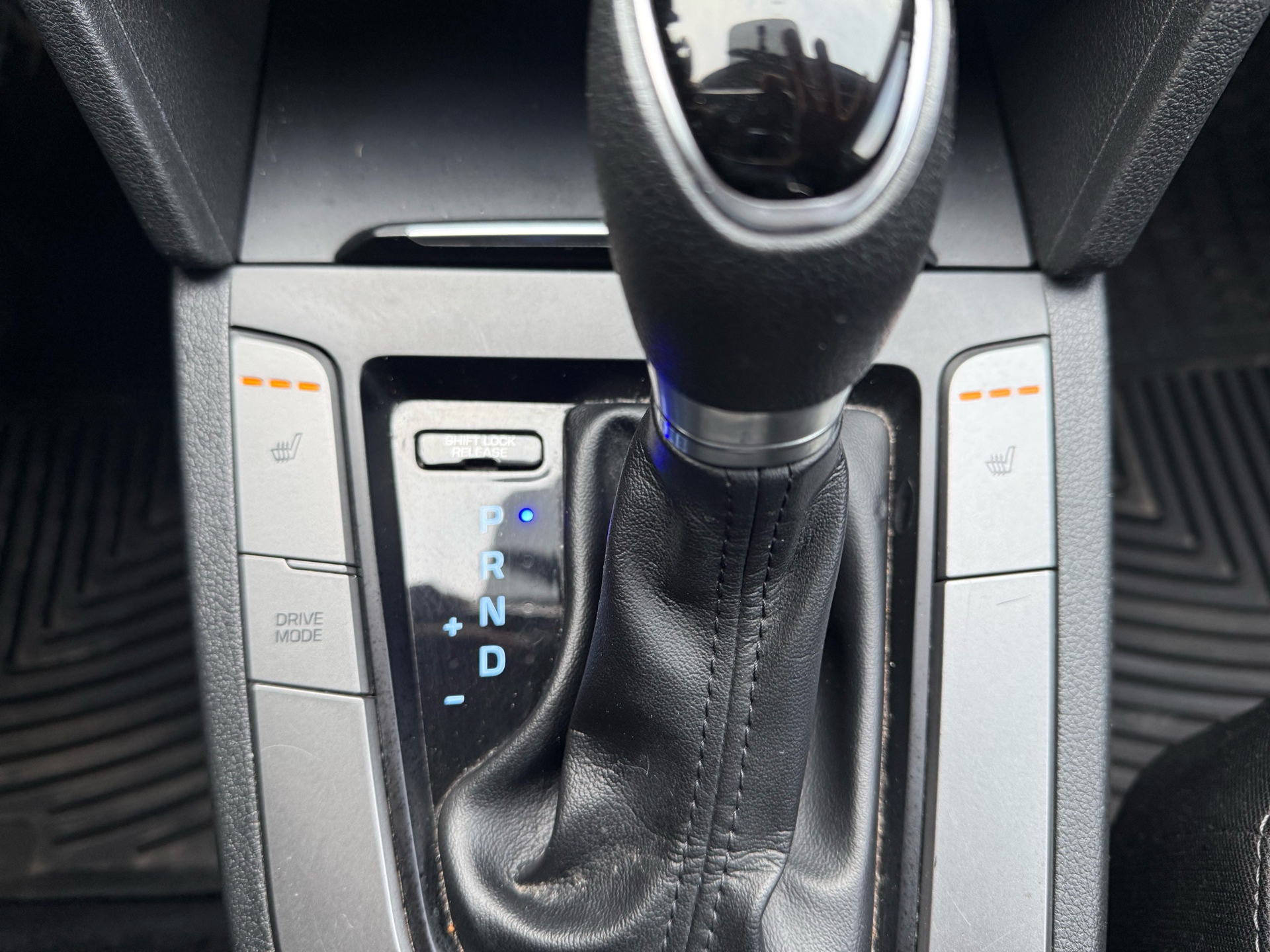 /autocainc/2017-Hyundai-Elantra-20782069443820506.jpg