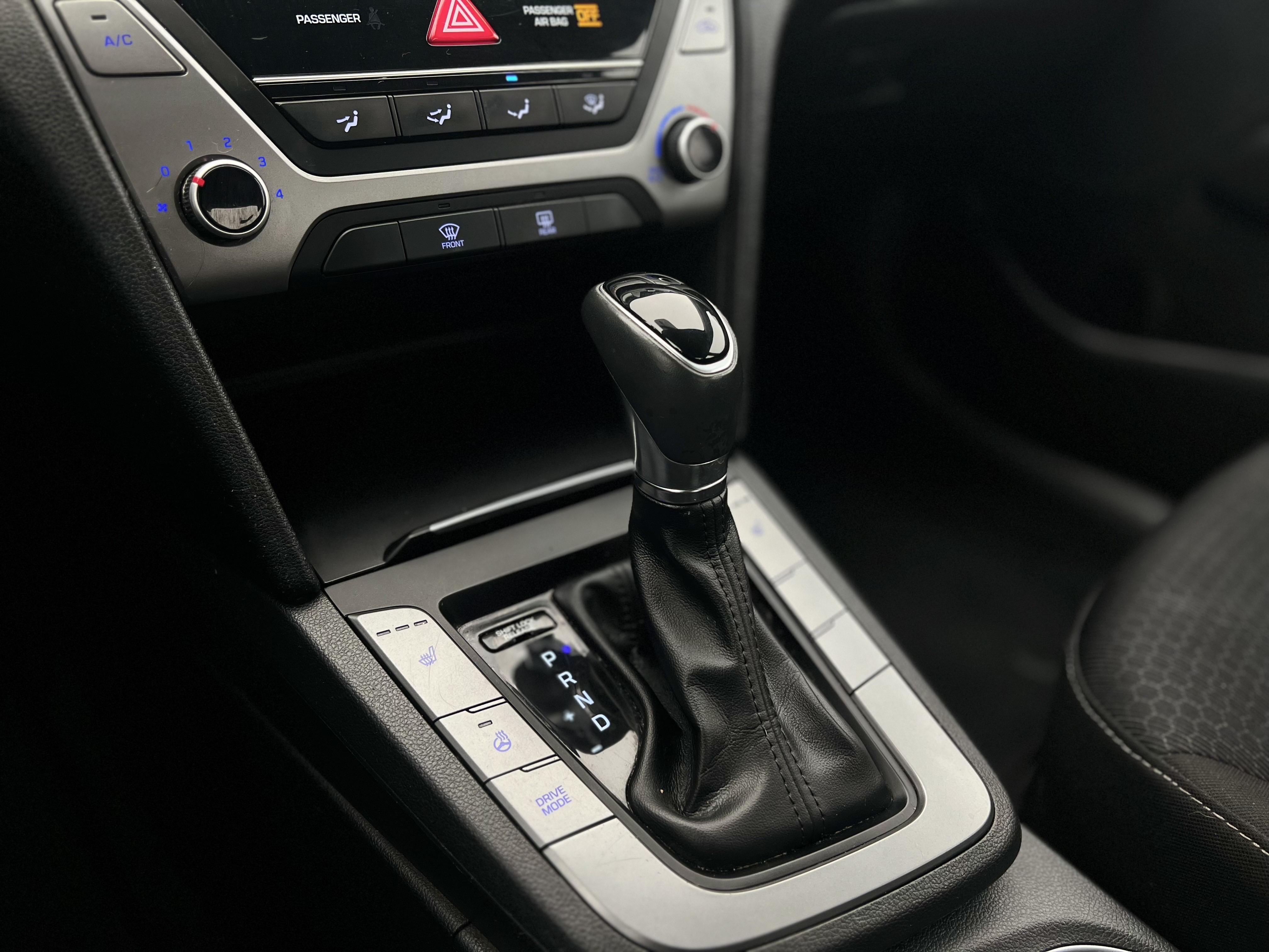 /autocainc/2017-Hyundai-Elantra-5257135467714544.jpg