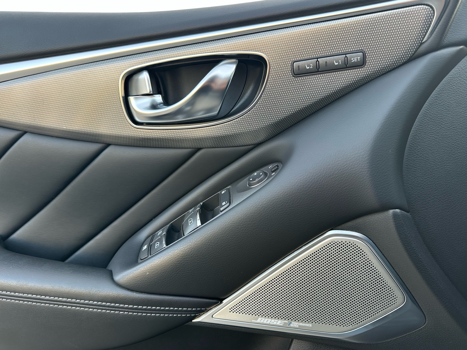 /autocainc/2017-Infiniti-Q50-54133948085587.jpg