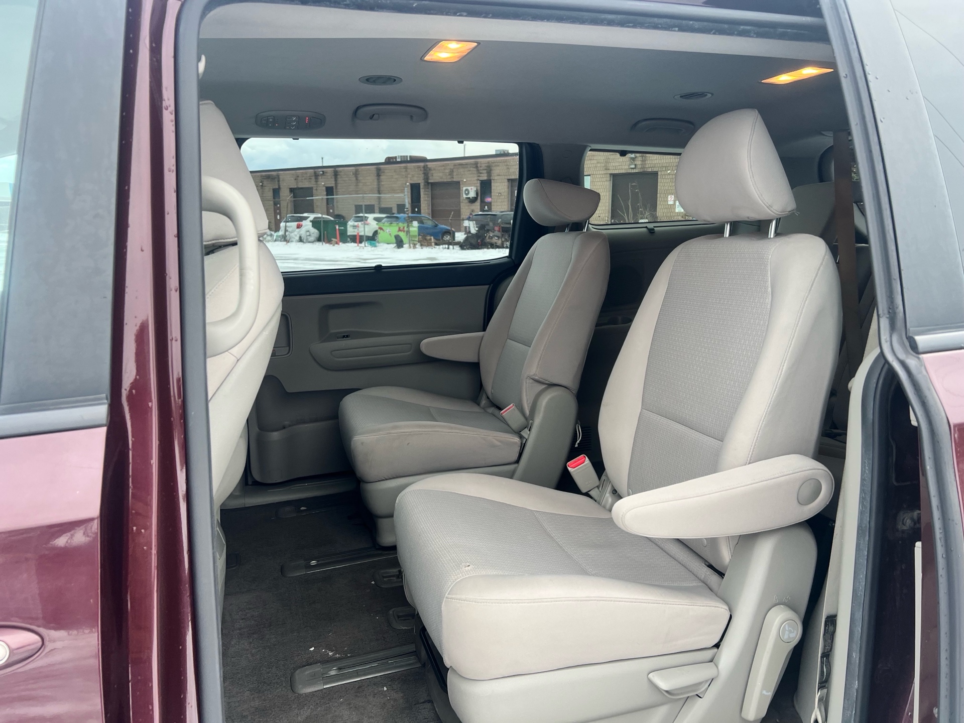 /autocainc/2017-Kia-Sedona-026174458999852268.jpg