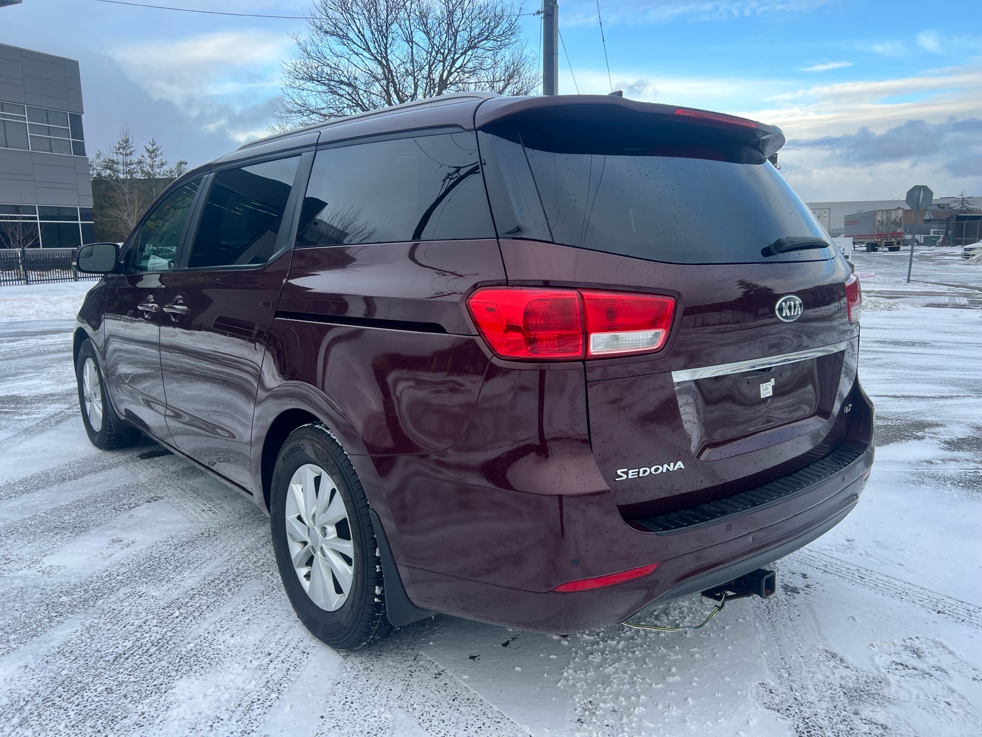 /autocainc/2017-Kia-Sedona-07909556552446984.jpg