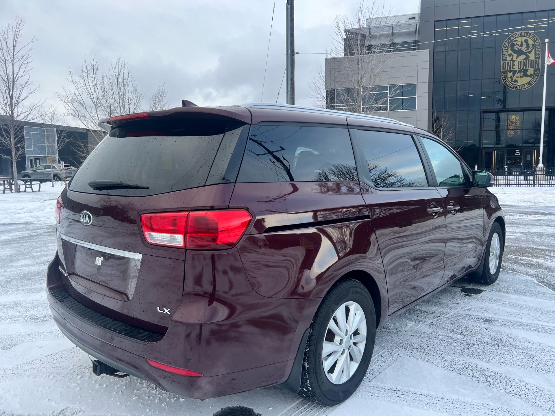 /autocainc/2017-Kia-Sedona-3290776769042463.jpg