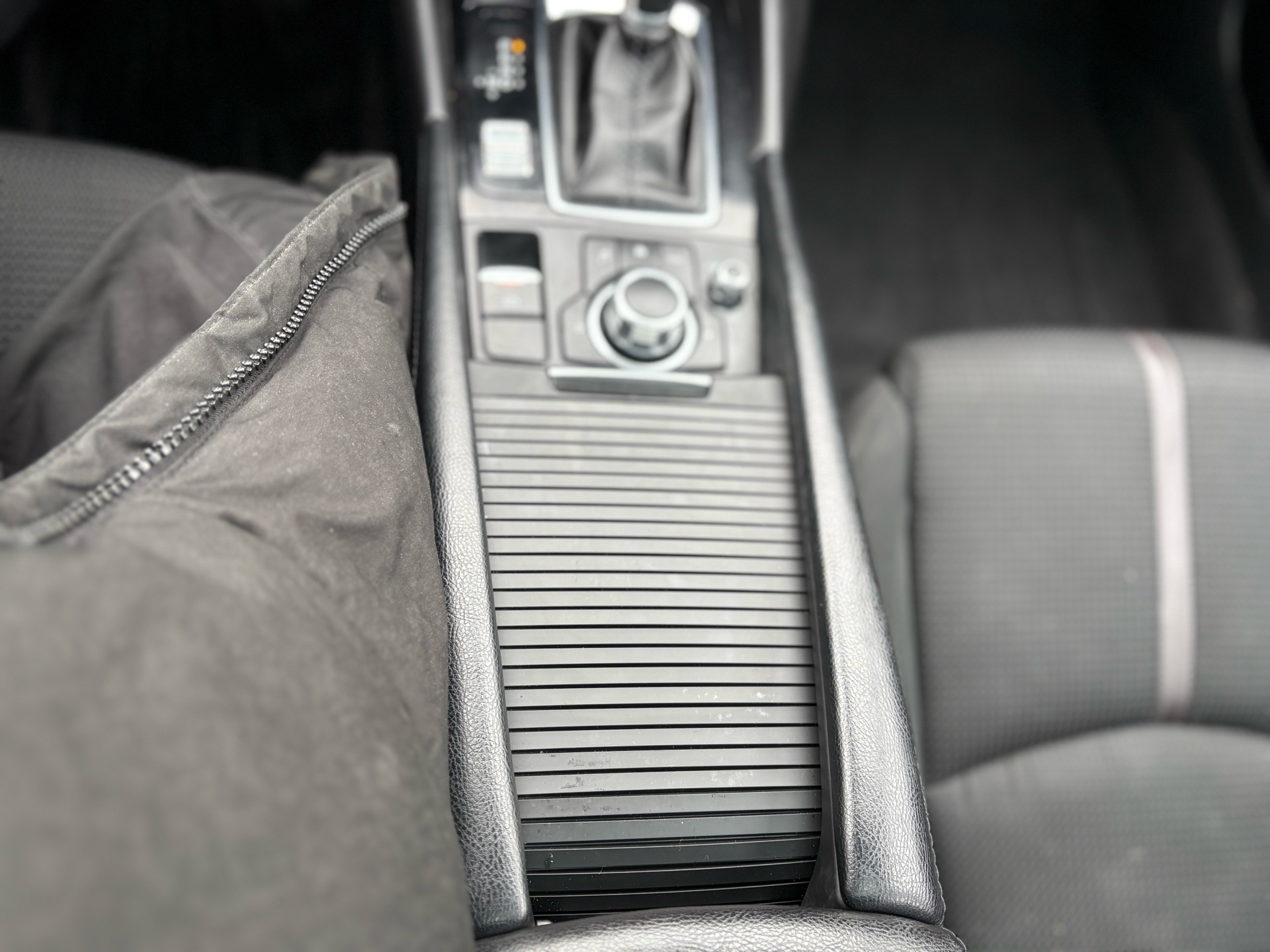 /autocainc/2017-Mazda-Mazda3-477247174527895.jpg