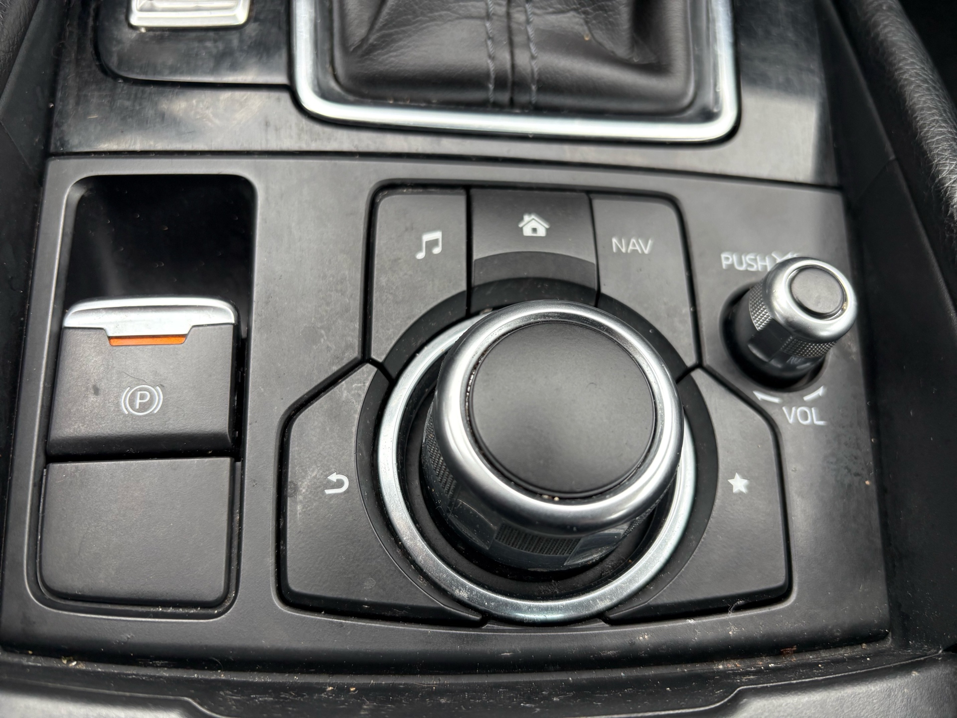 /autocainc/2017-Mazda-Mazda3-5094889702939327.jpg