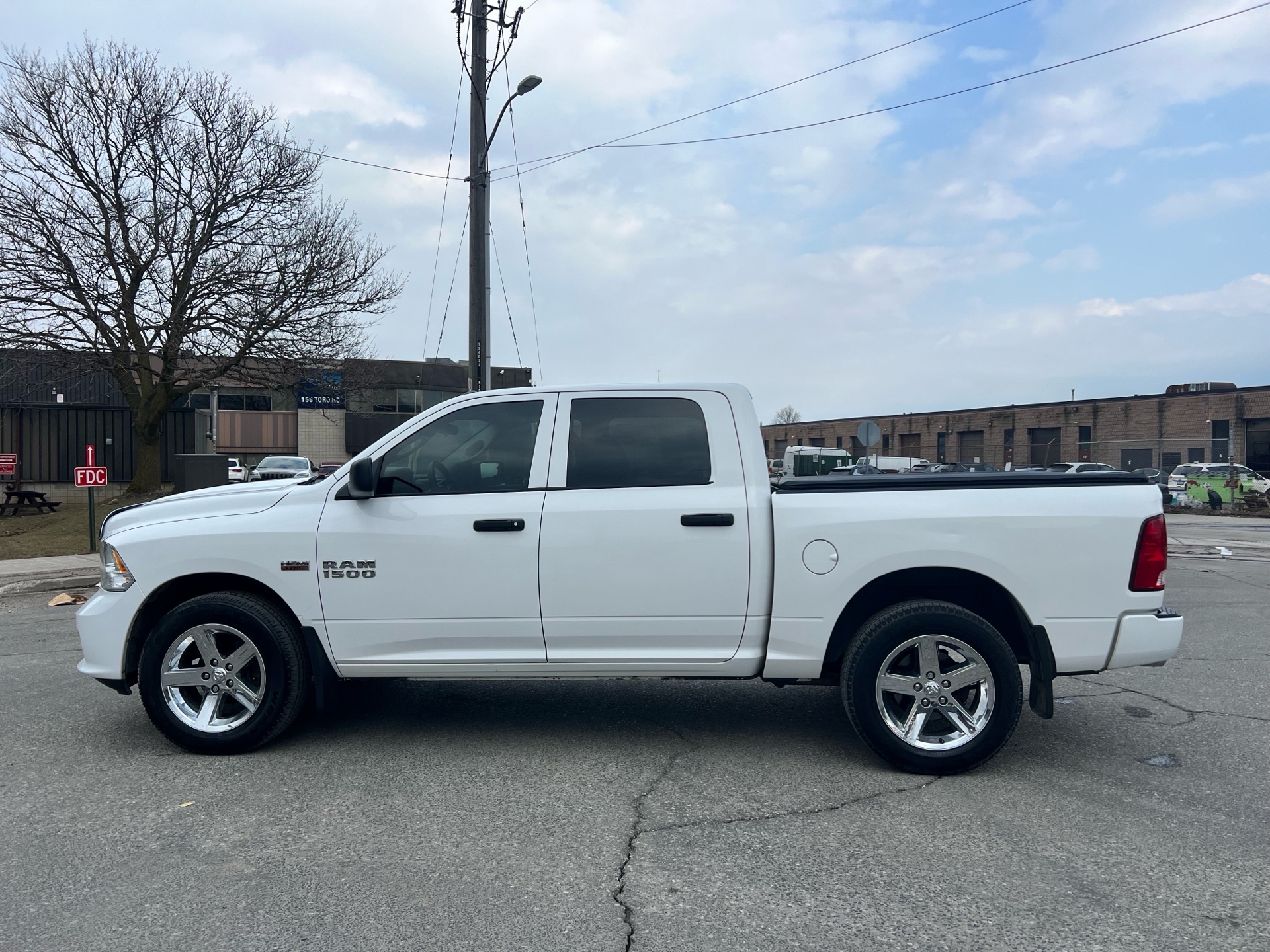 /autocainc/2017-Ram-1500-14995233069452052.jpg