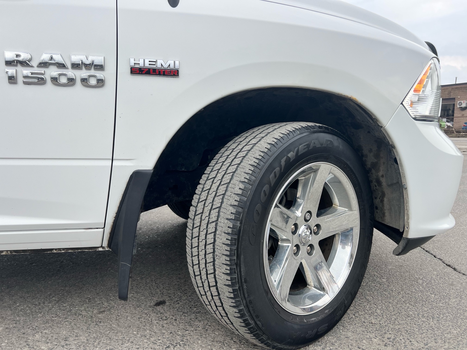 /autocainc/2017-Ram-1500-19435448380372544.jpg