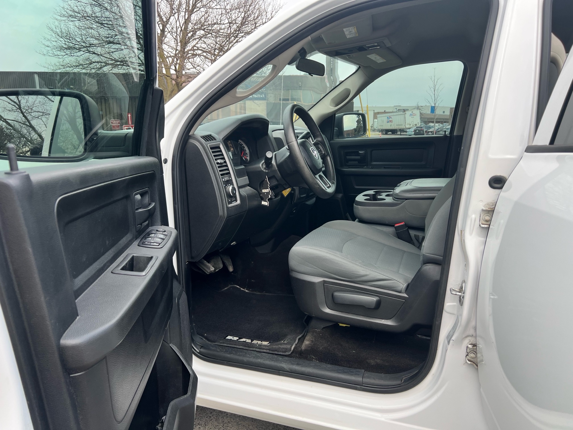 /autocainc/2017-Ram-1500-799016374241142.jpg