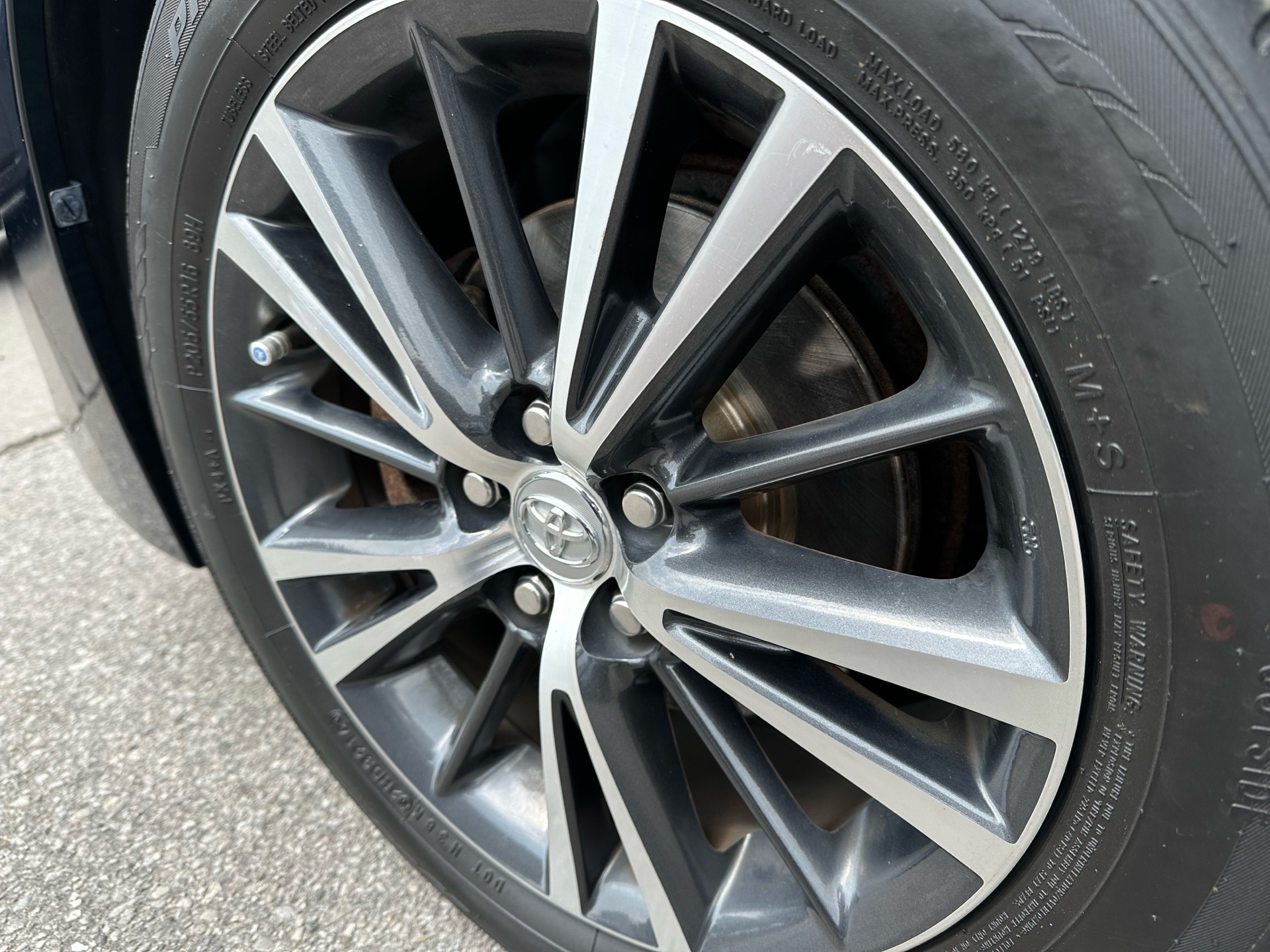 /autocainc/2017-Toyota-Corolla-03190948160781093.jpg