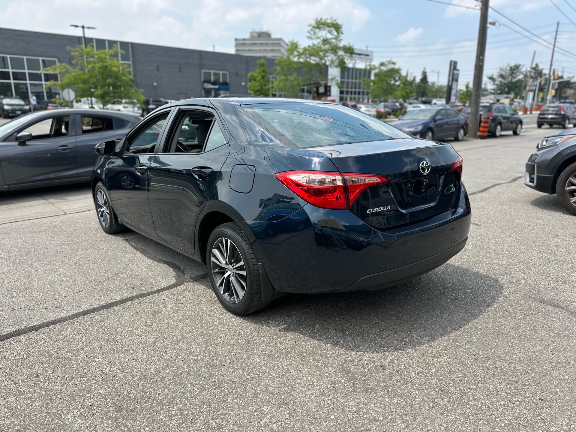 /autocainc/2017-Toyota-Corolla-7329152325898012.jpg