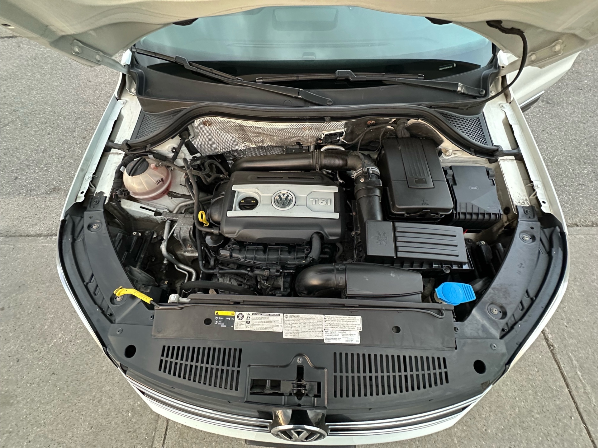 /autocainc/2017-Volkswagen-Tiguan-16933003462100316.jpg