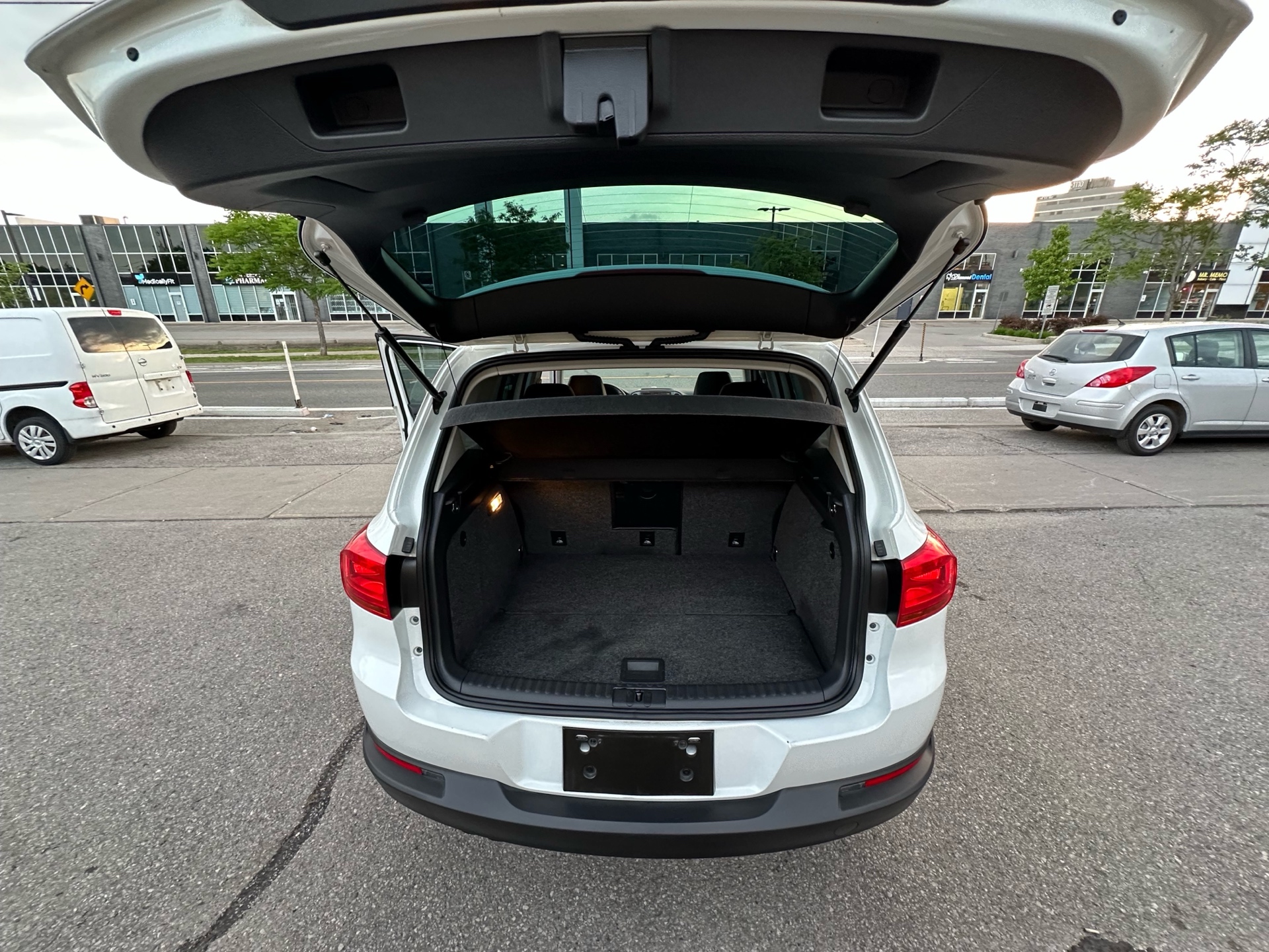 /autocainc/2017-Volkswagen-Tiguan-9019821316945087.jpg