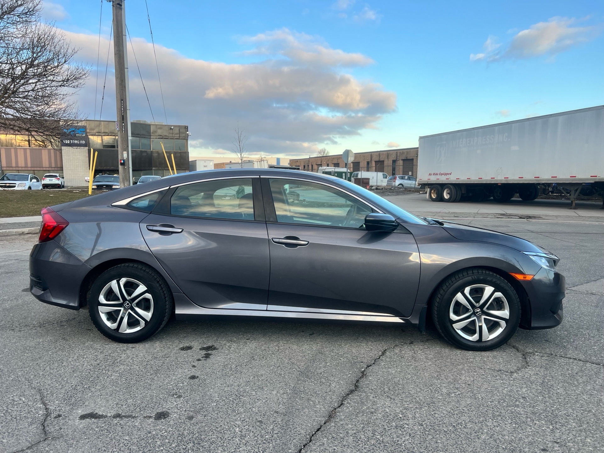 /autocainc/2018-Honda-Civic-10761296938075415.jpg