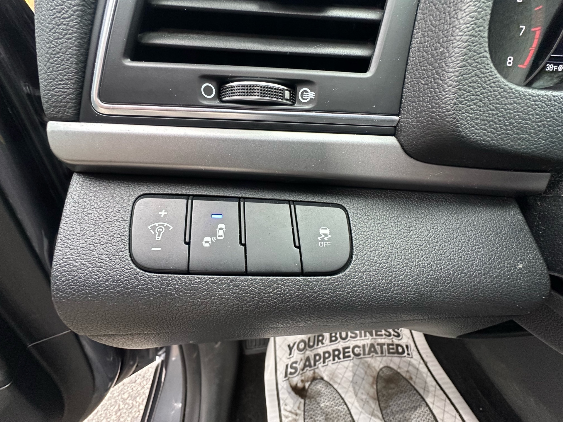 /autocainc/2018-Hyundai-Elantra-4983312460360805.jpg