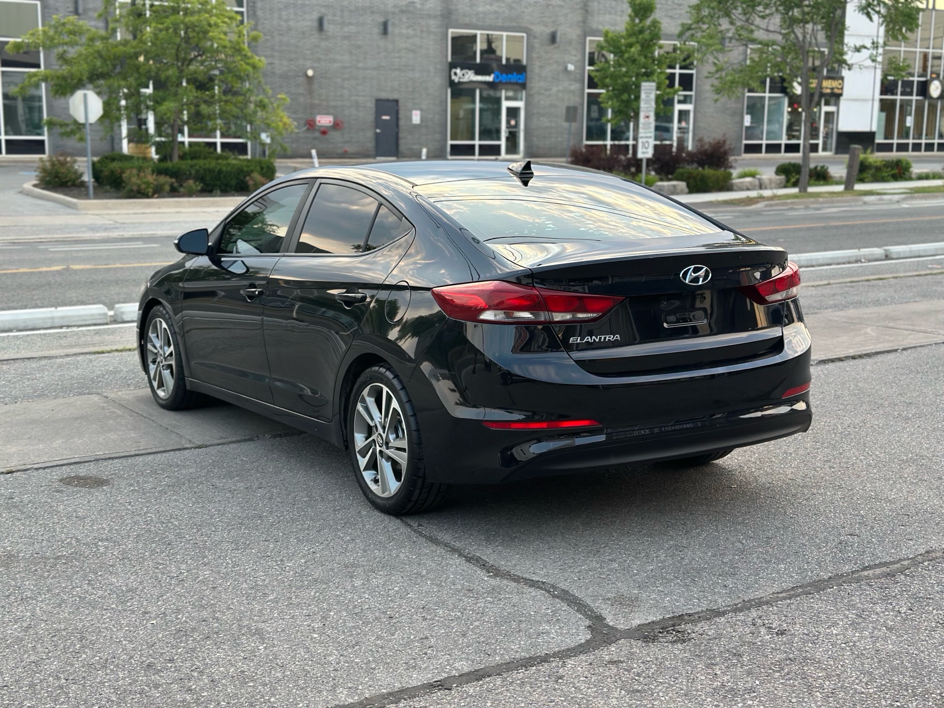 /autocainc/2018-Hyundai-Elantra-9925349044680729.jpg