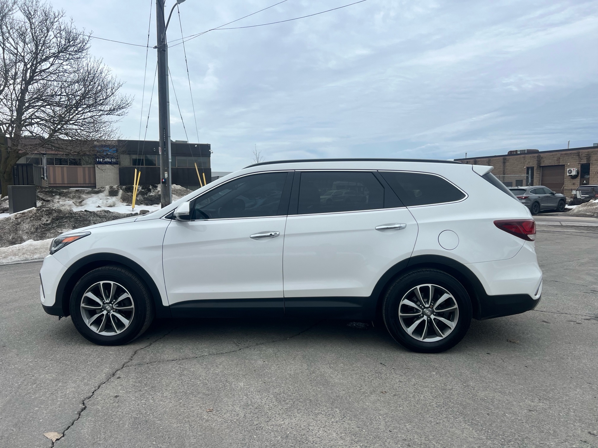 /autocainc/2018-Hyundai-SantaFe-5455555491571367.jpg