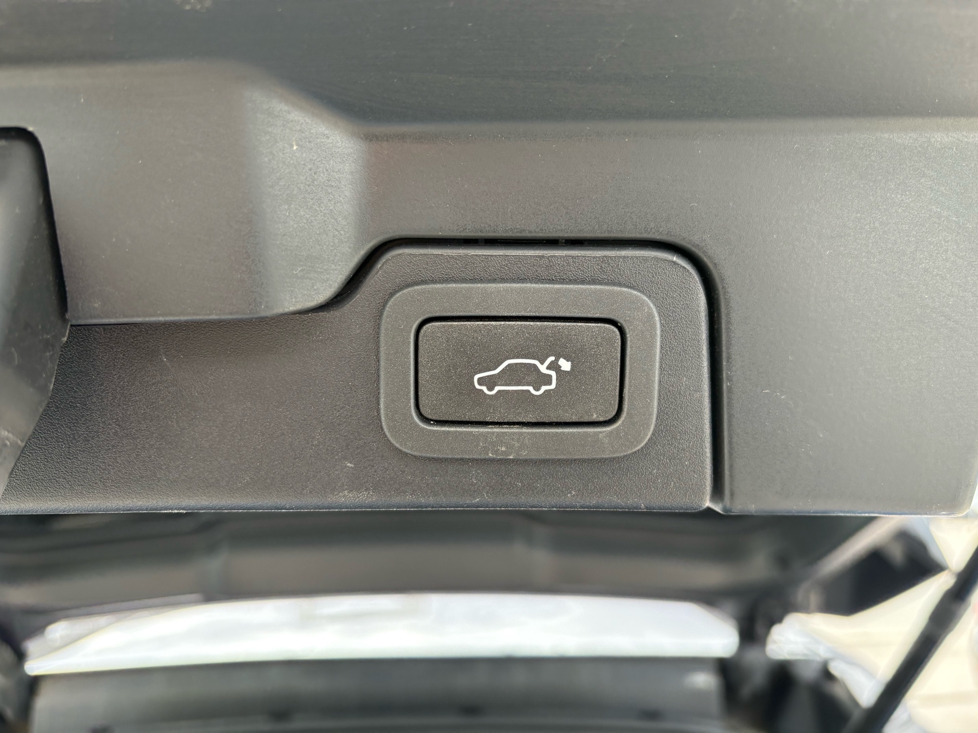 /autocainc/2018-LandRover-RangeRover-28809731083307066.jpg