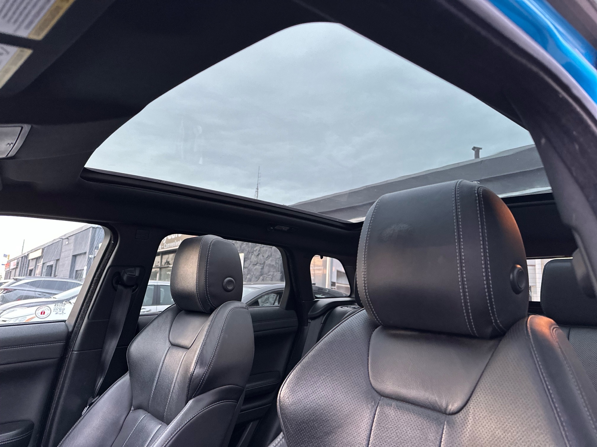 /autocainc/2018-LandRover-RangeRover-5483516492366758.jpg
