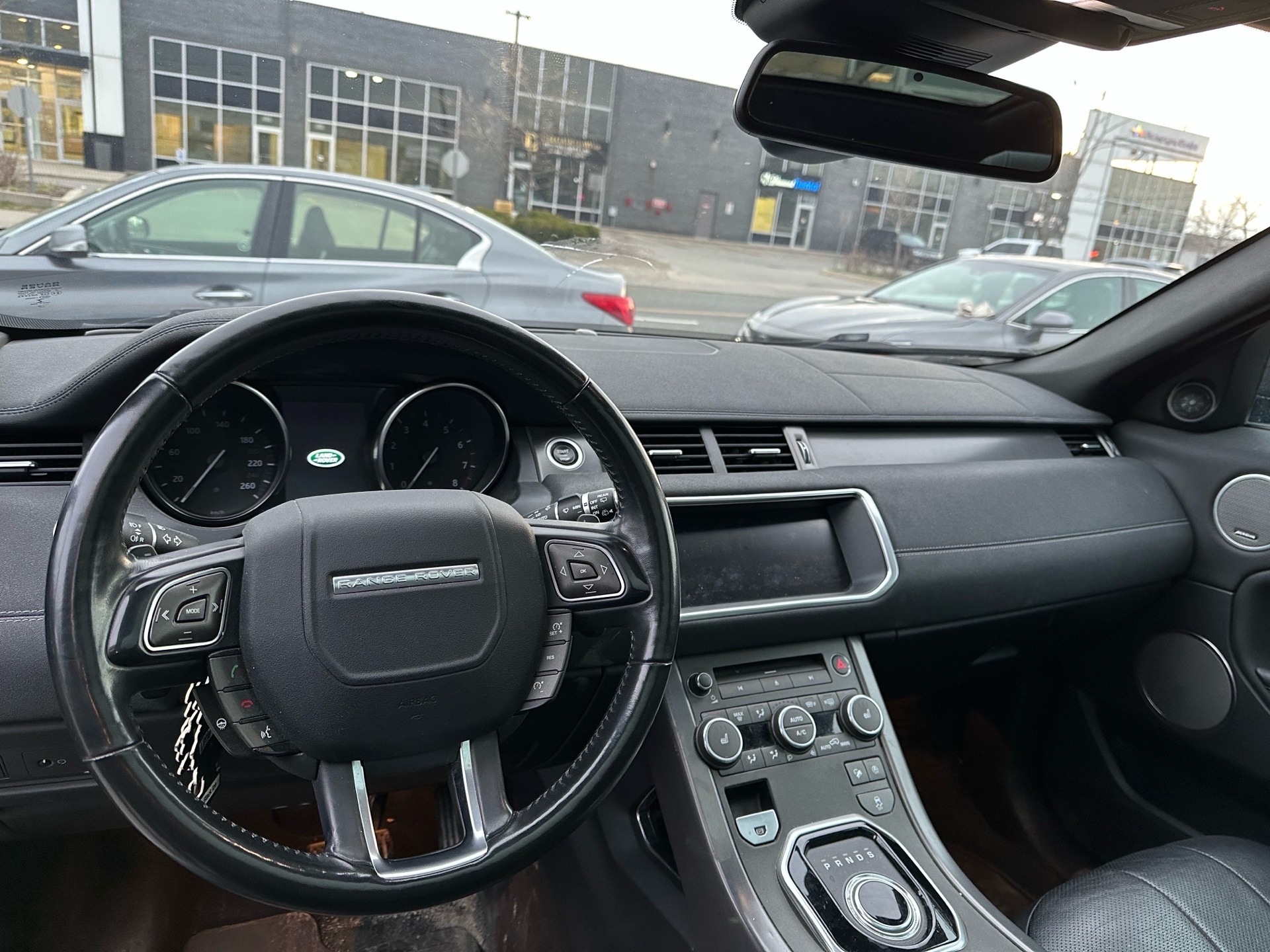 /autocainc/2018-LandRover-RangeRover-7452228780042074.jpg