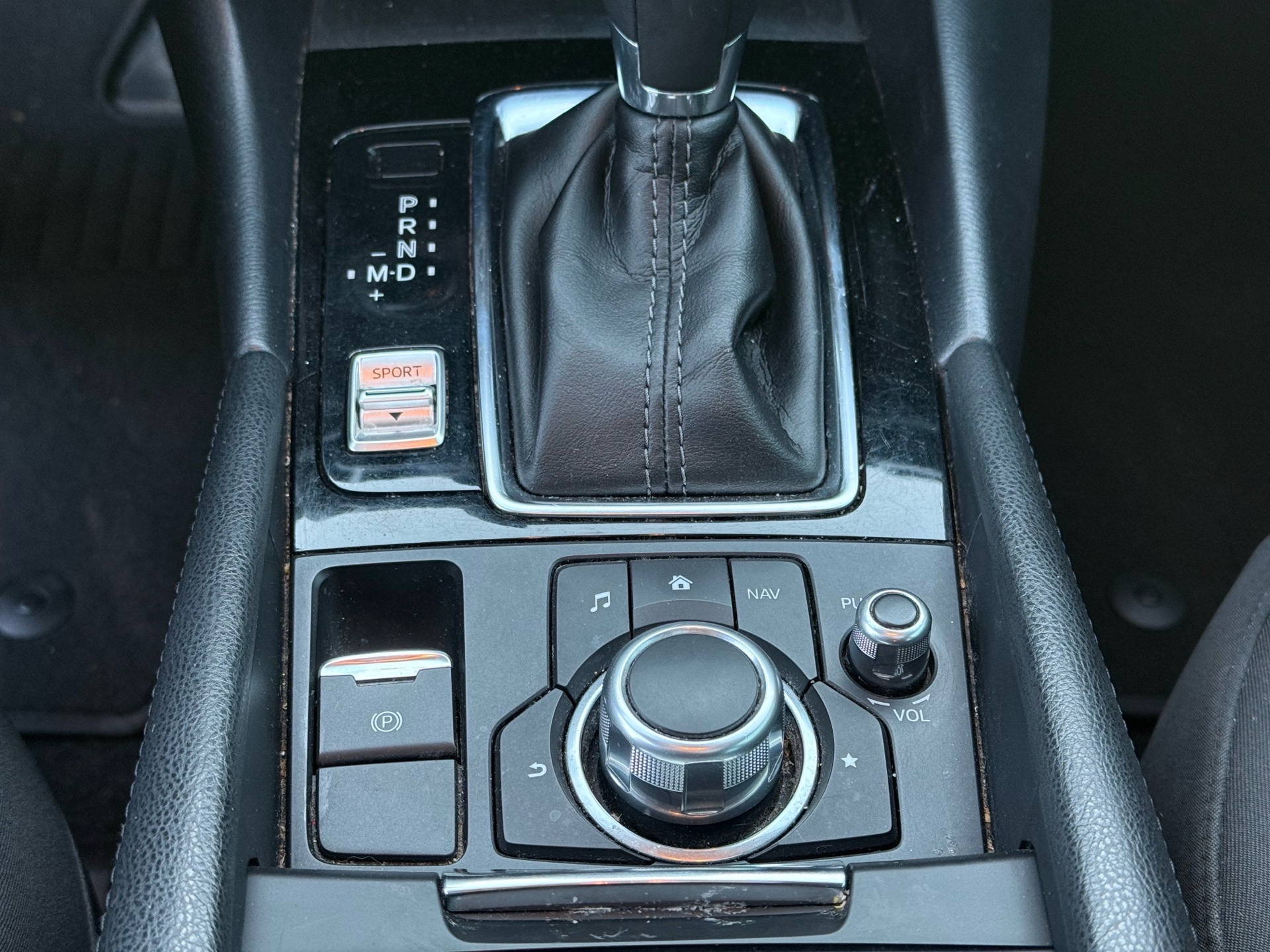 /autocainc/2018-Mazda-Mazda3Sport-5253063814280388.jpg