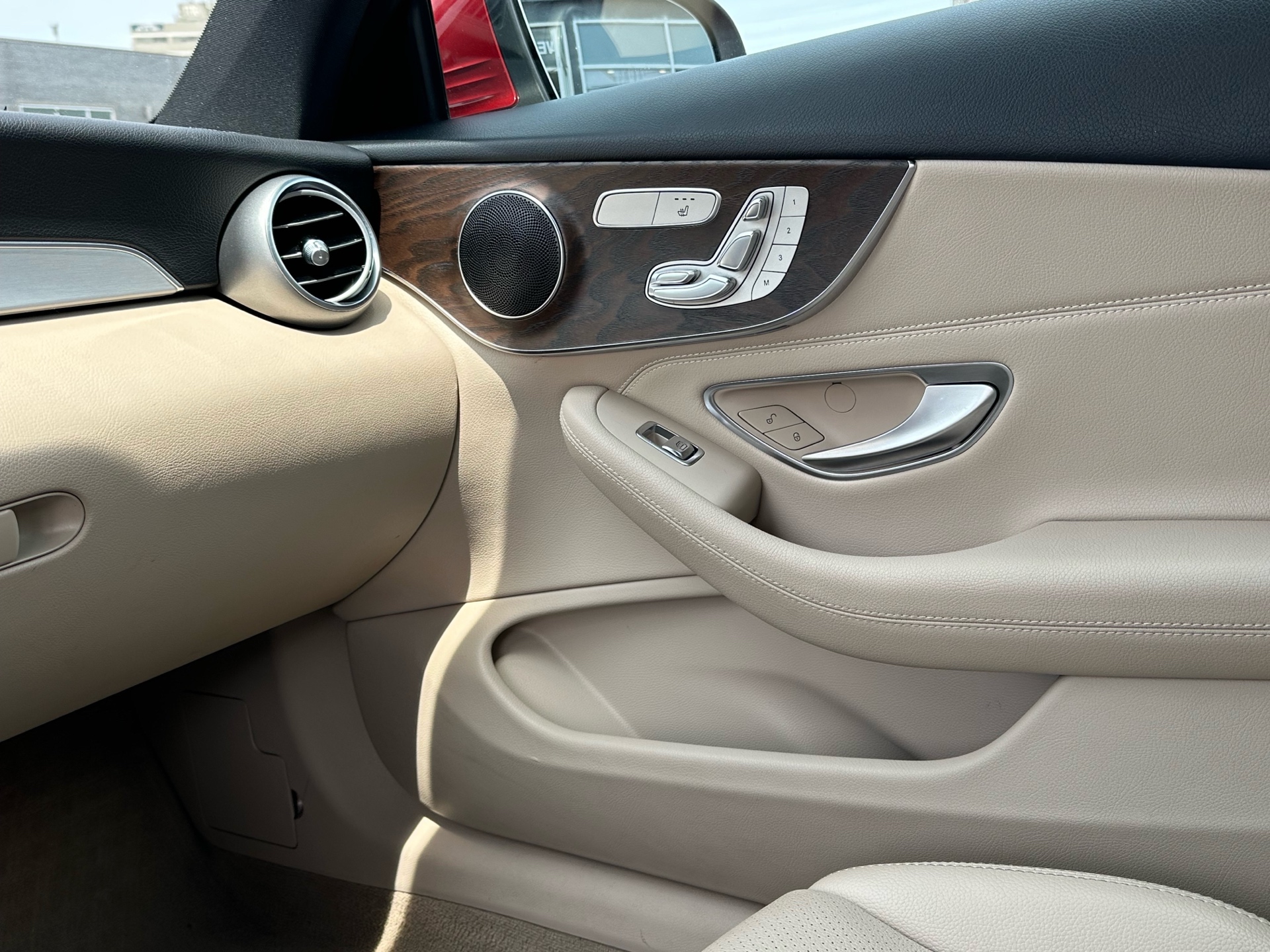 /autocainc/2018-Mercedes-Benz-C-Class-6651970647907899.jpg