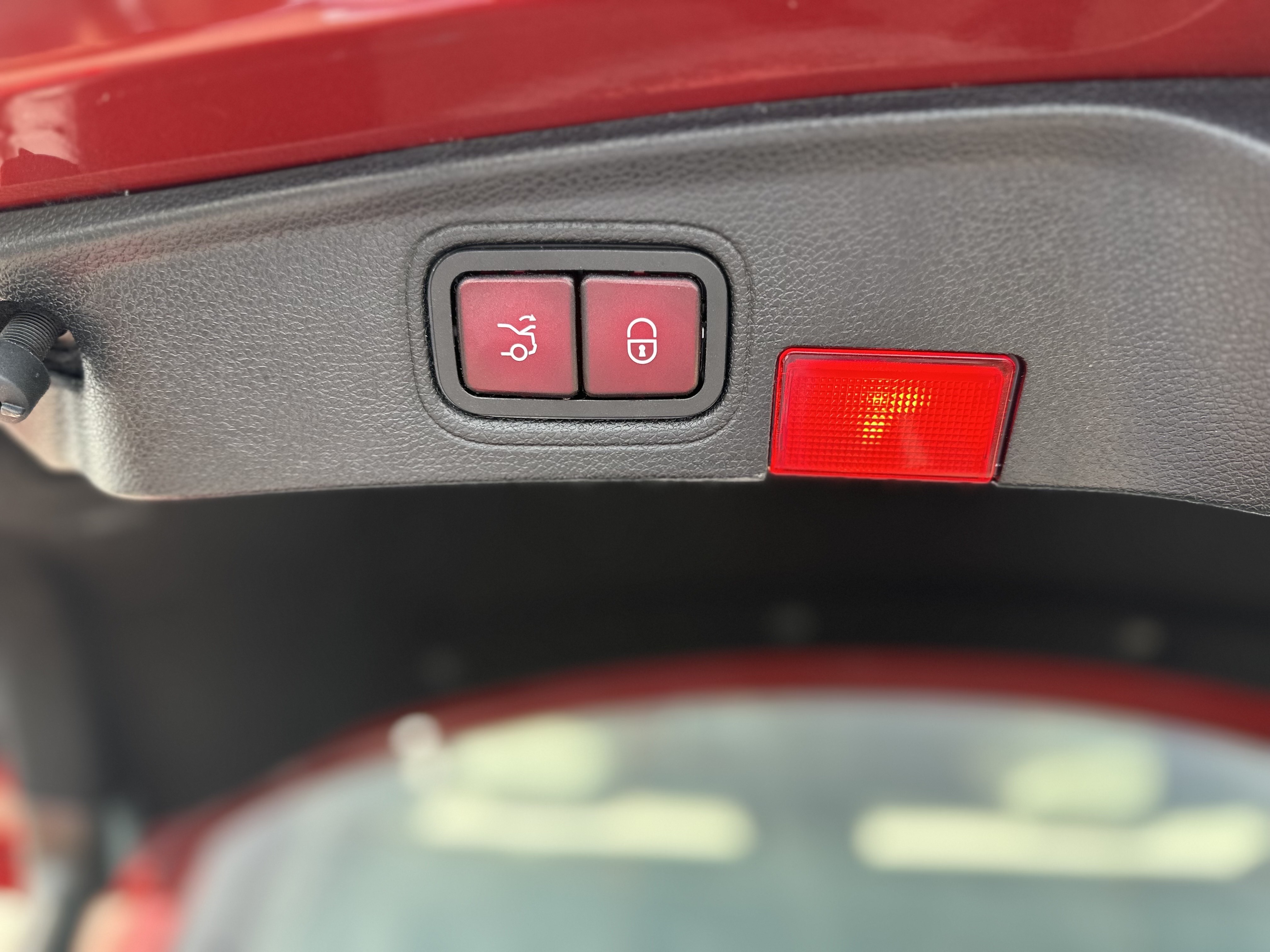 /autocainc/2018-Mercedes-Benz-C-Class-8655561816114532.jpg