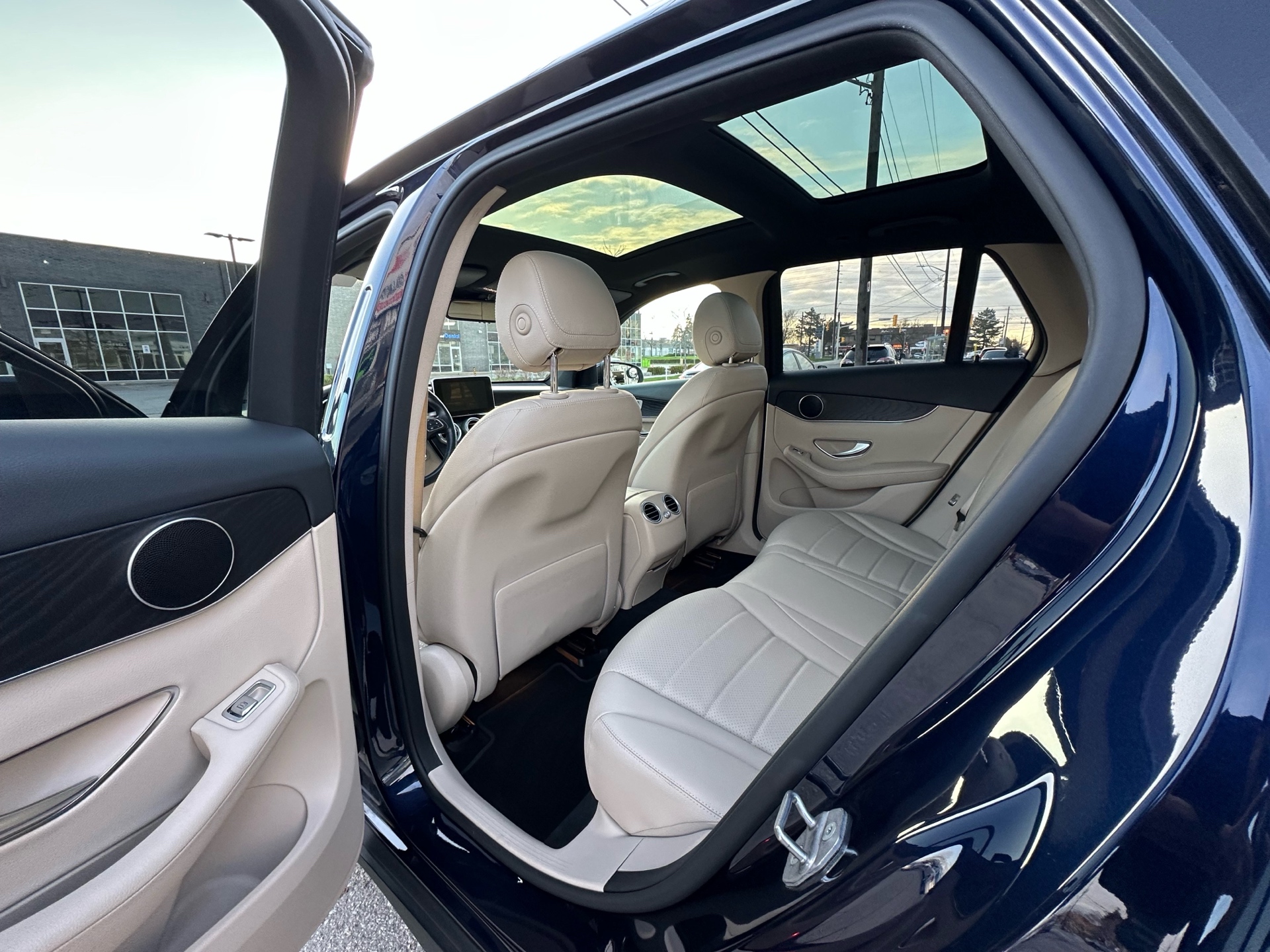 /autocainc/2018-Mercedes-Benz-GLC-Class-12813595988328497.jpg
