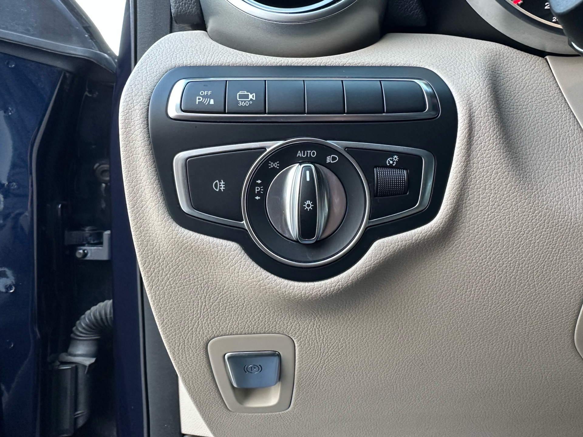 /autocainc/2018-Mercedes-Benz-GLC-Class-6804070886059141.jpg