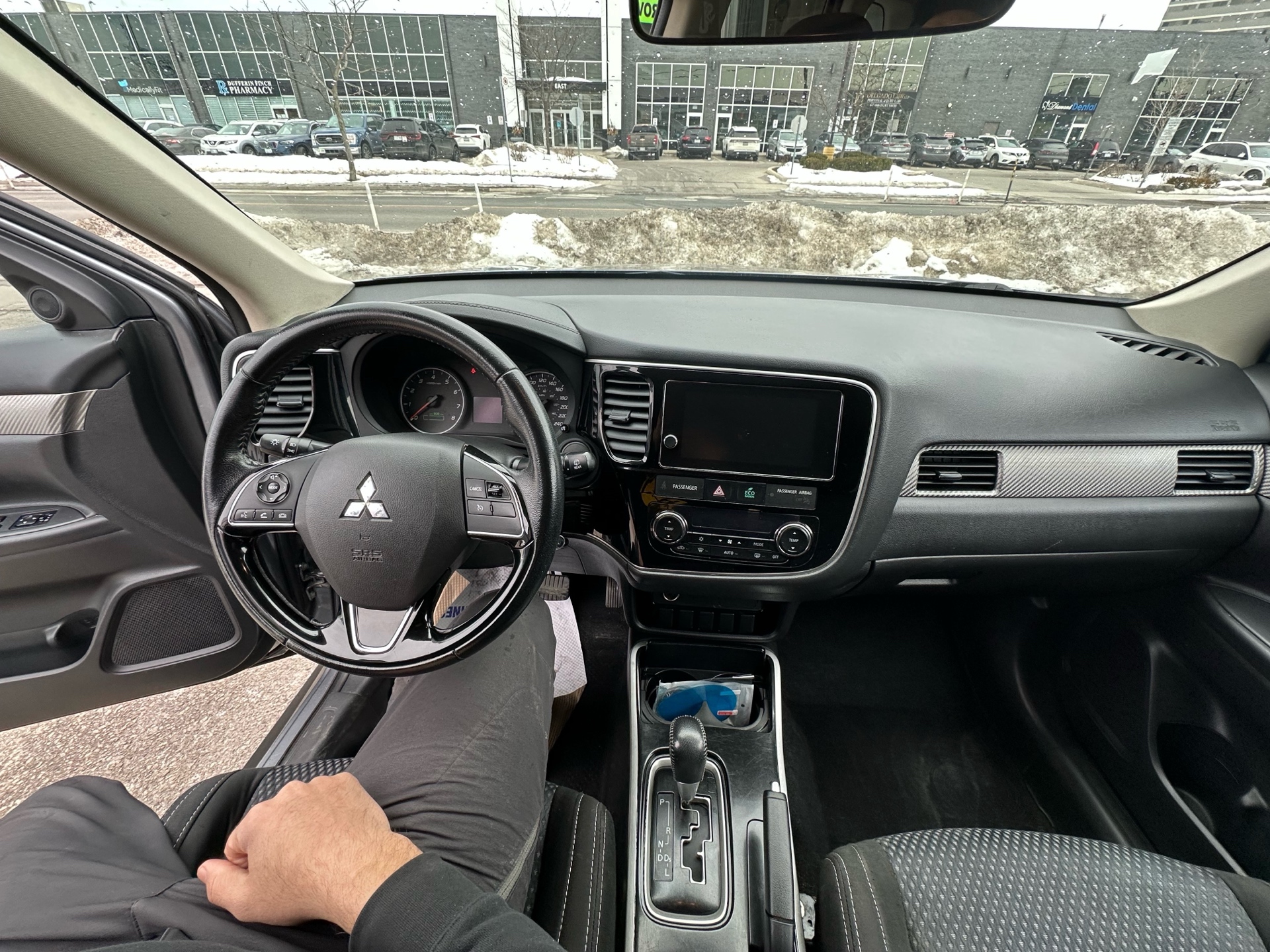 /autocainc/2018-Mitsubishi-Outlander-02910007441641005.jpg